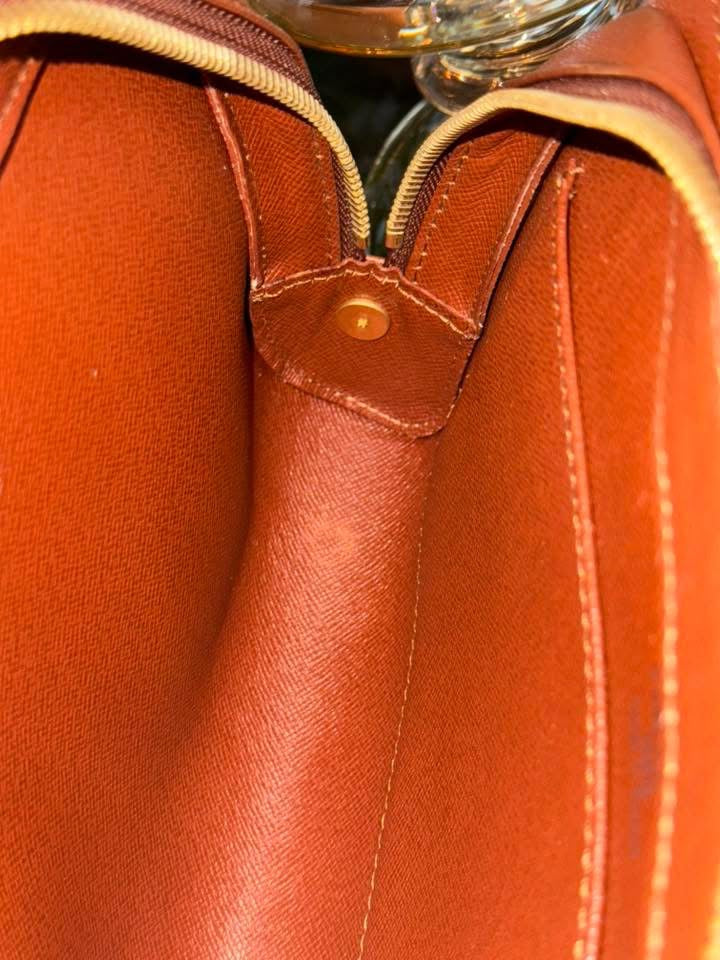 Orsay Clutch
๐๏ธ Year: 2000