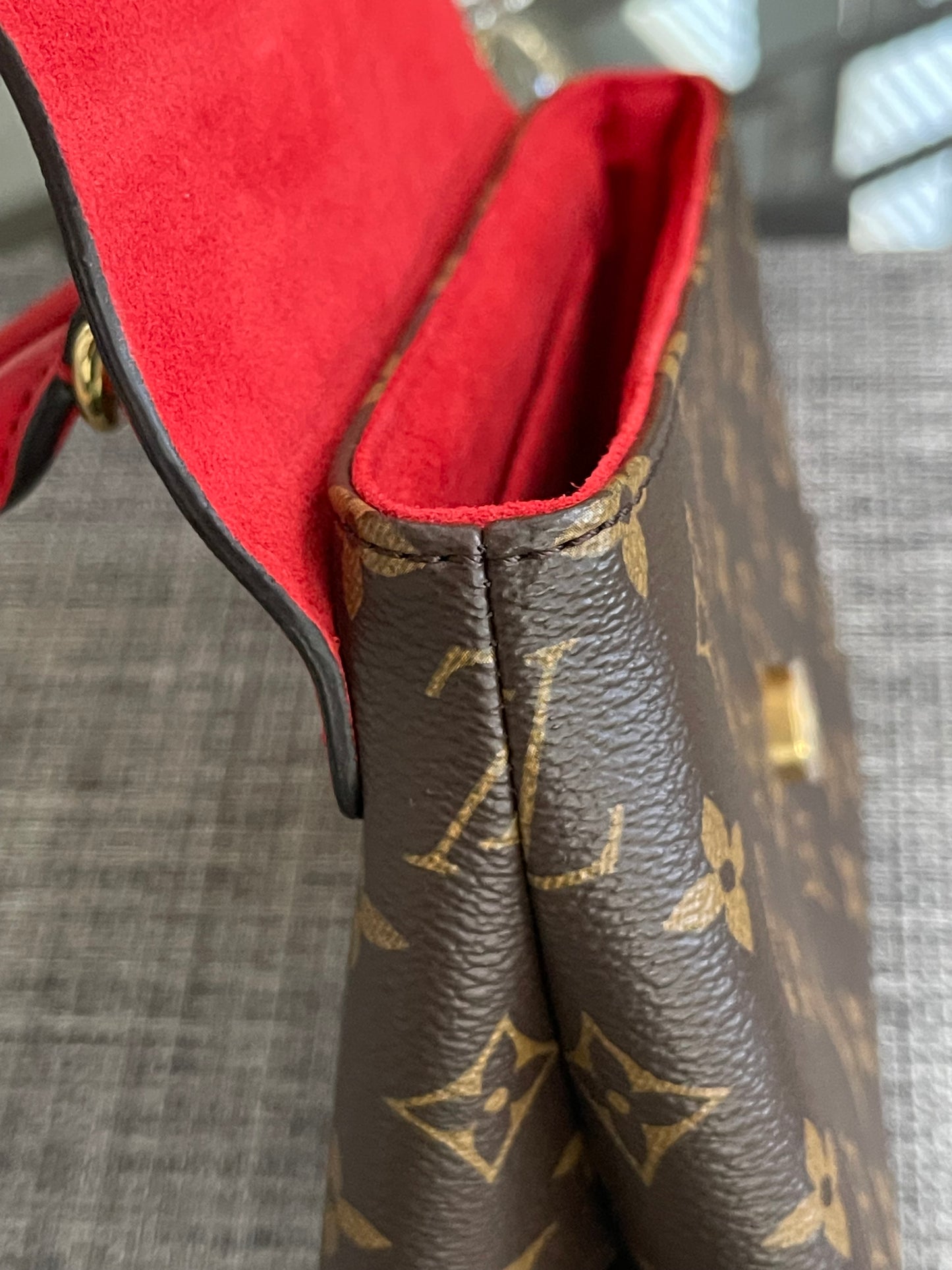Locky BB Monogram Coquelicot (Complete Inclusions) - ๐
Year: 2019