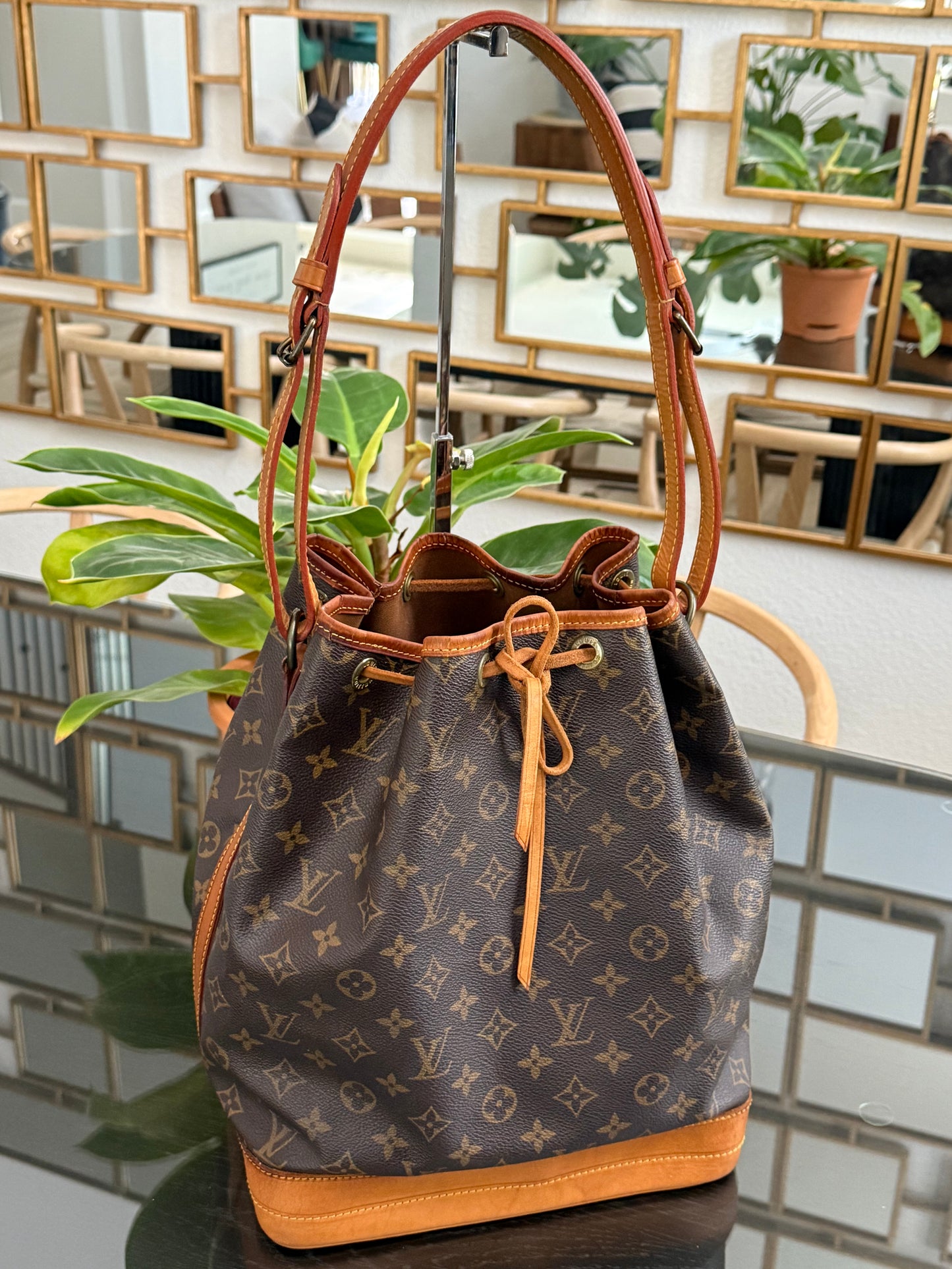Noe GM in Monogram -๐๏ธ Year 1989