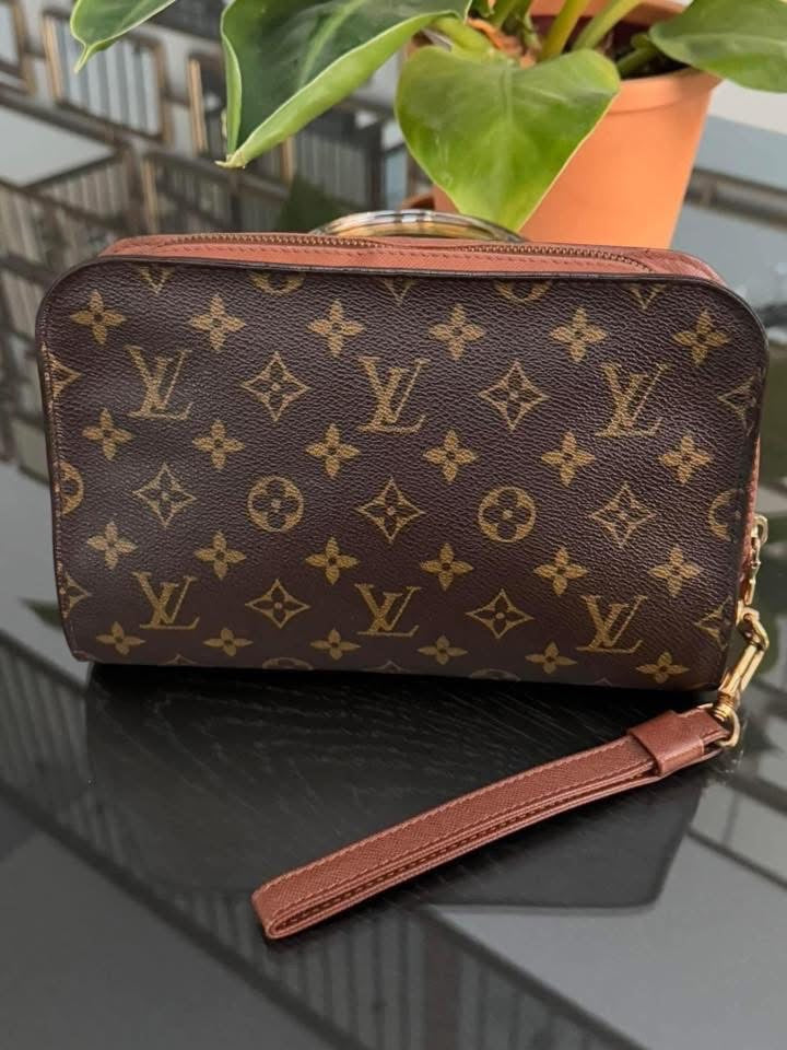 Orsay Clutch -
๐๏ธ Year: 1998