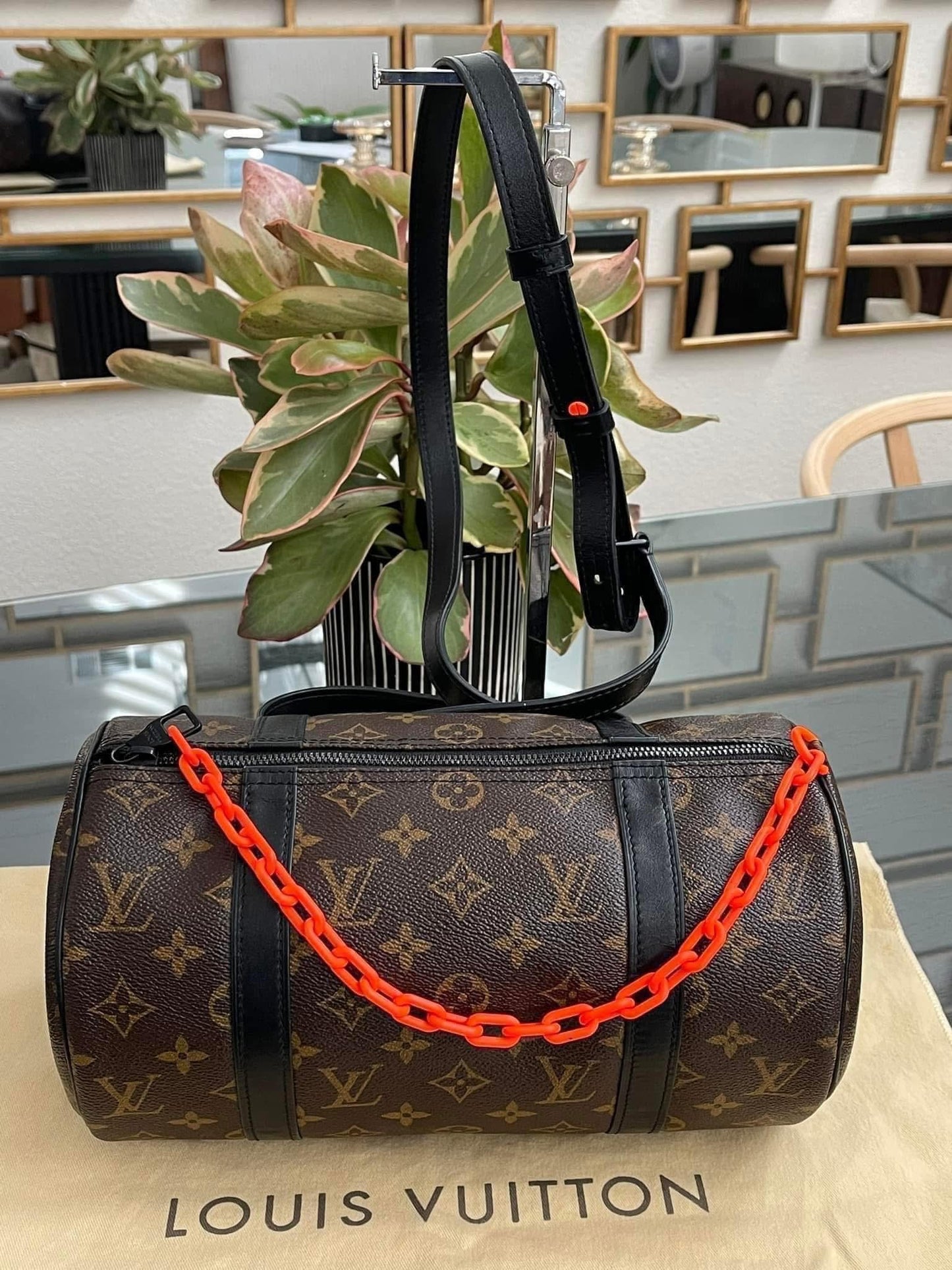 Solar Ray Papillon Monogram -Year: 2019