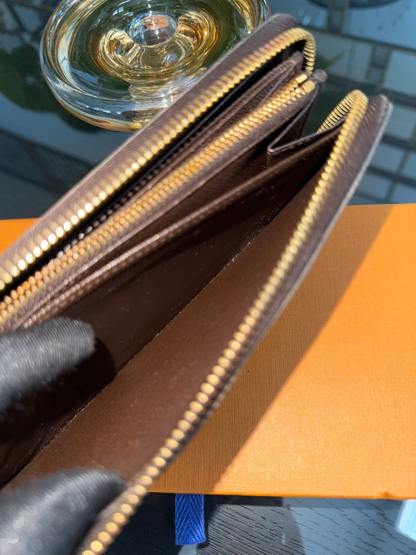 Zippy Long Wallet in DE with Box Year: 2013