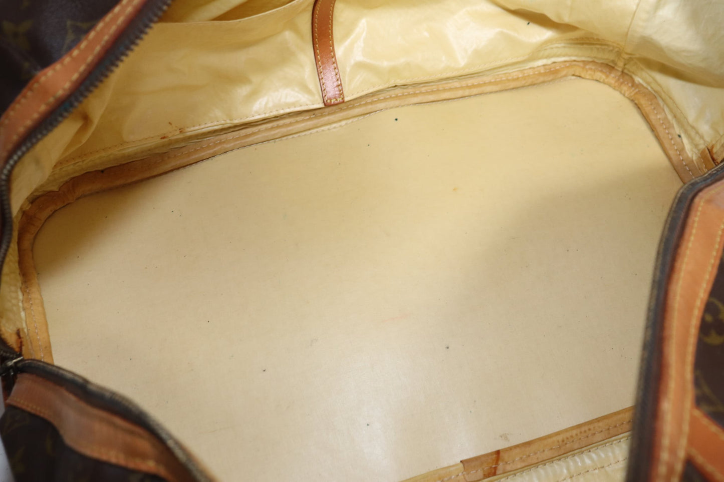 Sac Sport -๐๏ธ Year: Circa 80โs