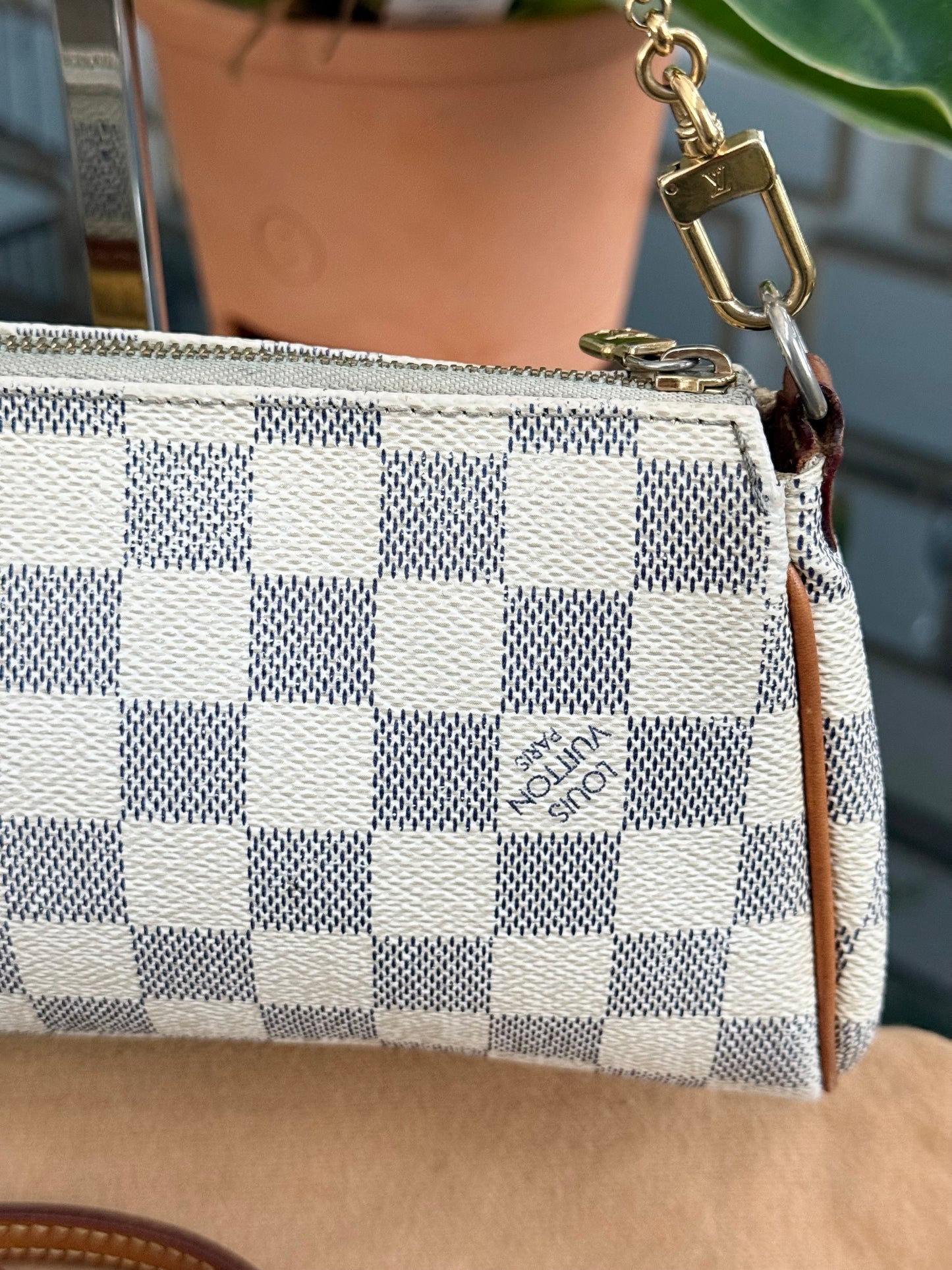 Eva Clutch in Azur with Dustbag , box and Paper bag-๐๏ธ Year: 2011