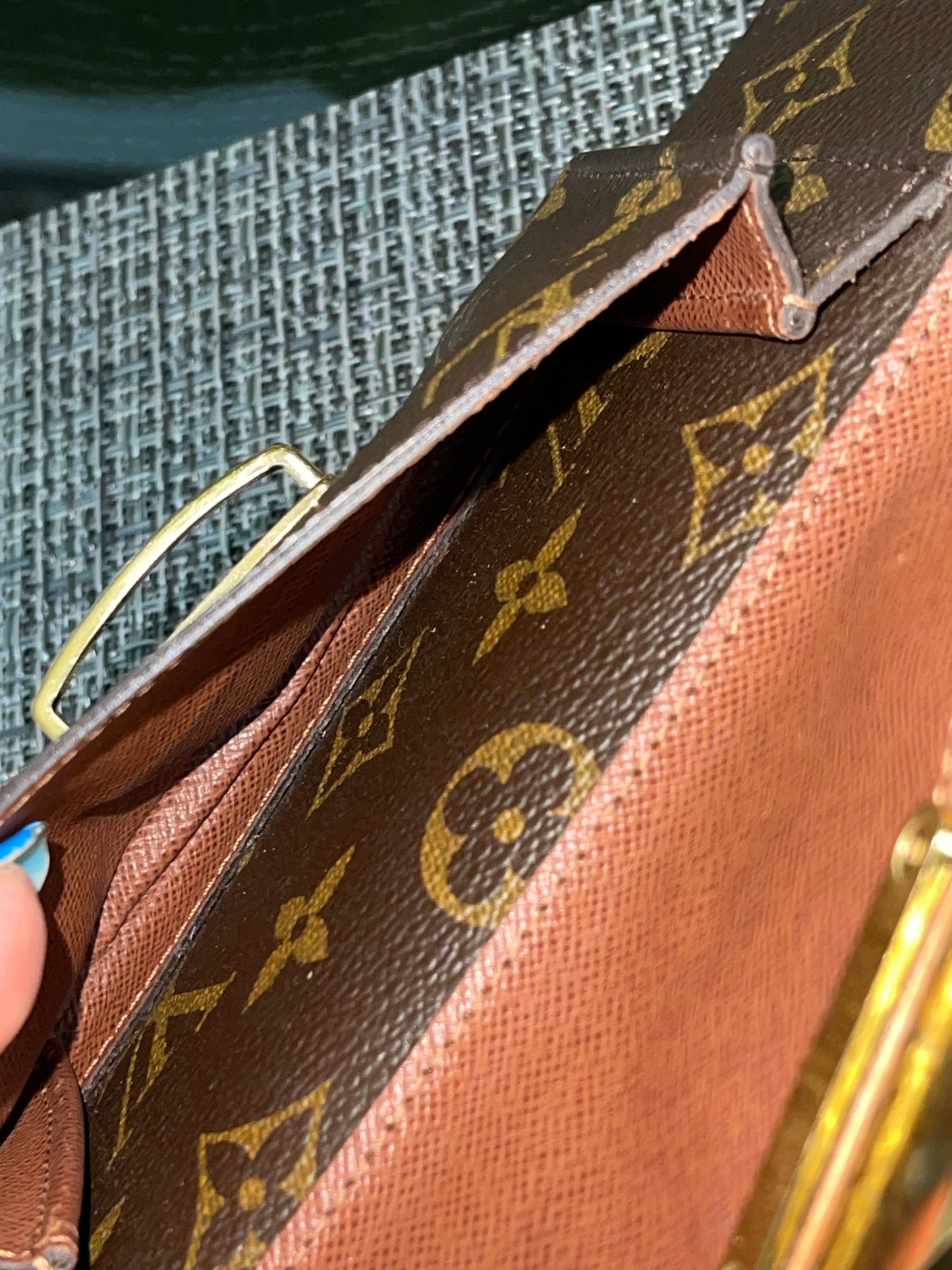 Monogram Astrid Wallet w/ generic wrist strap - ๐
Year: 2008