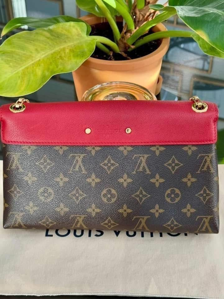 Pallas Chain in Cherry with Dustbag -๐๏ธ Year: 2015