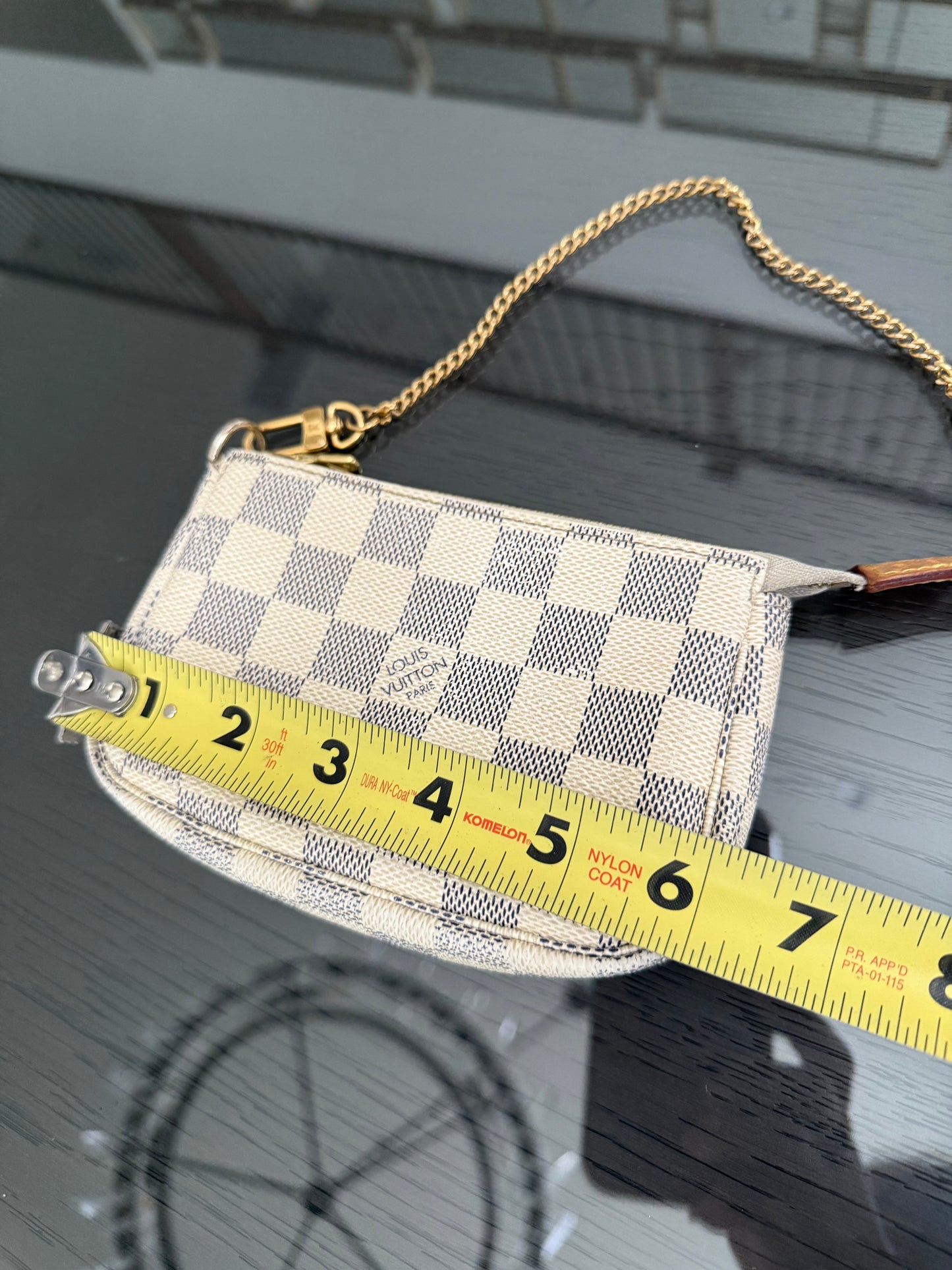 Mini Pochette Accessories in Azur - π
Year: 2010