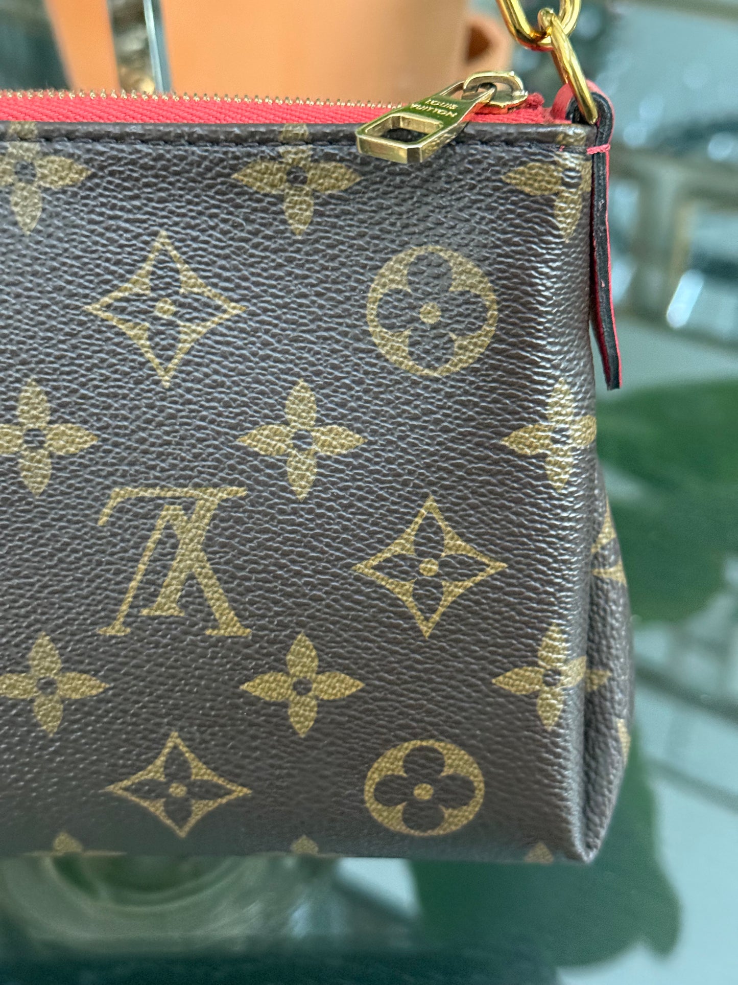 Pallas Clutch w/ Box and Dustbag - ๐๏ธ Year: 2016