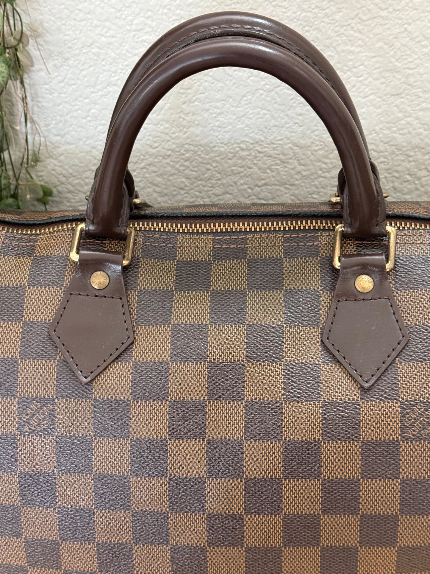 Speedy 30 in DE with π Lock & Key and Dustbag - π
Year: 2008