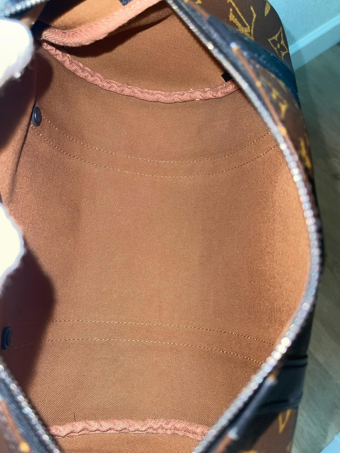 Solar Ray Papillon Monogram -Year: 2019