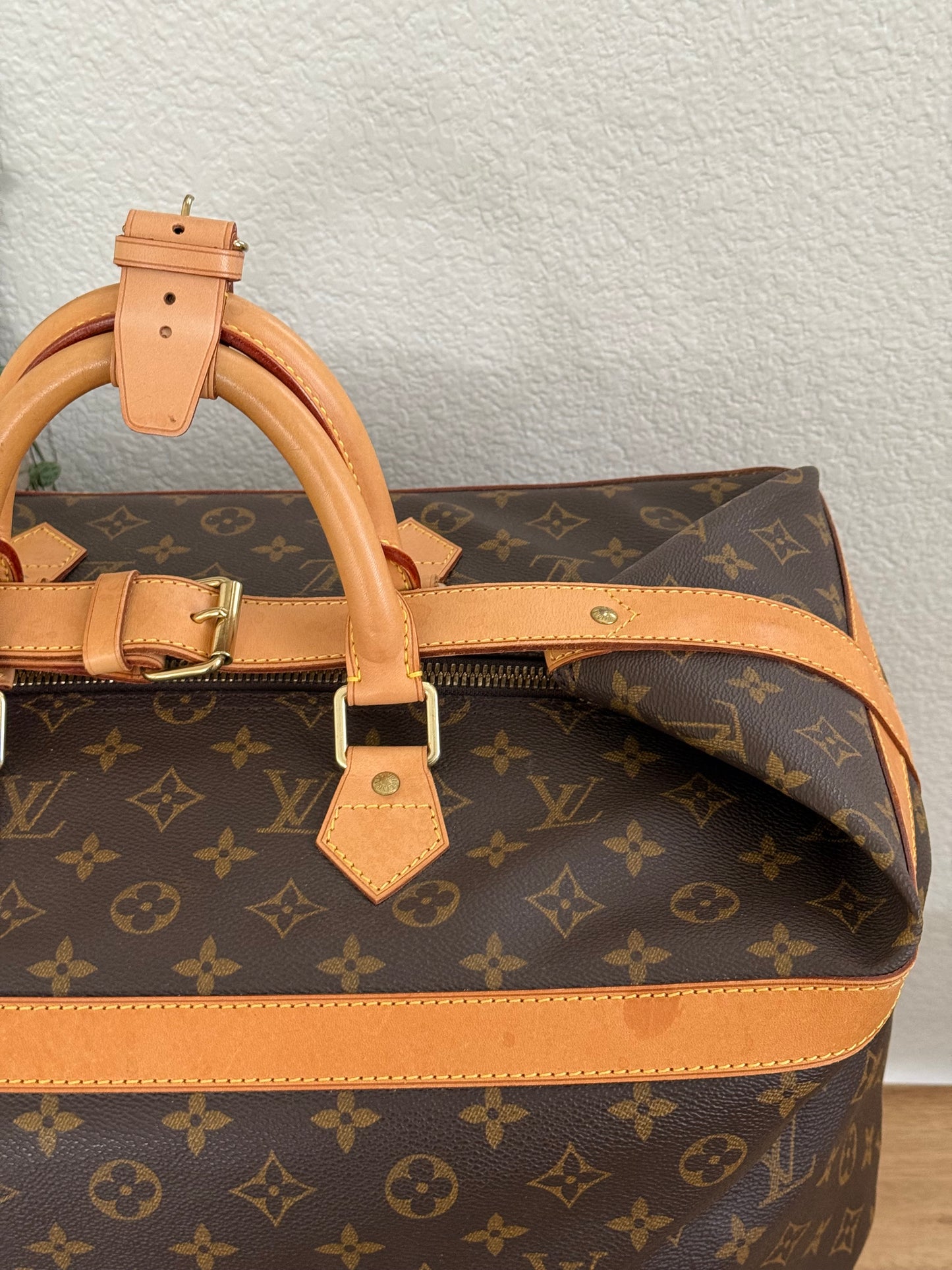 Cruiser 45 with Luggage tag and poignet ποΈ Year: 1999