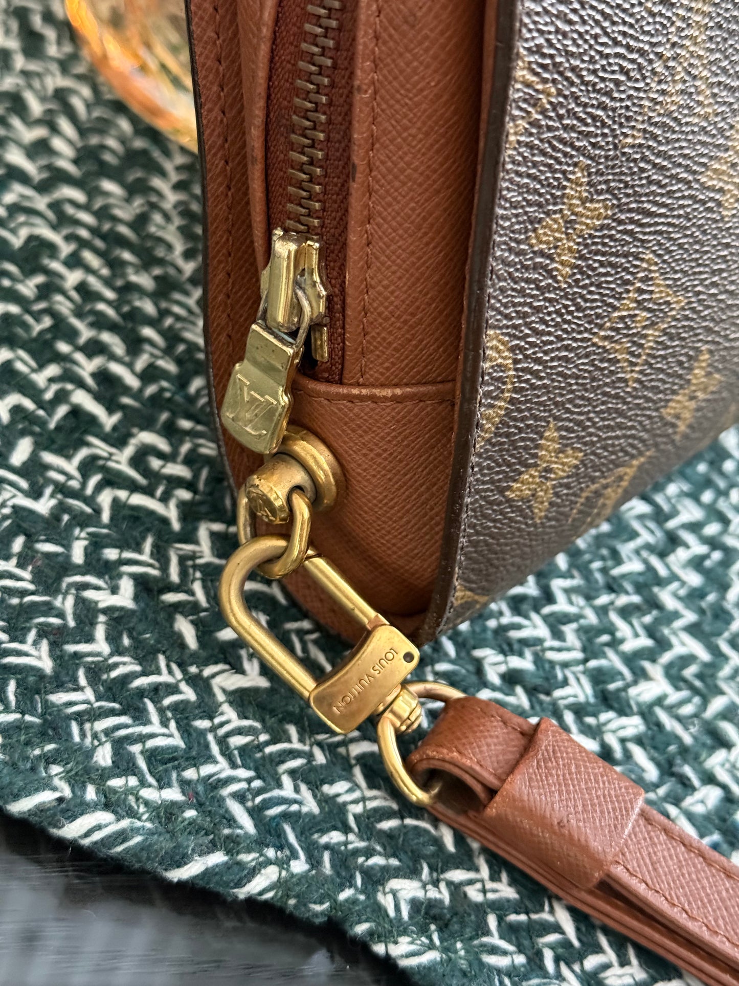 Orsay Clutch ๐๏ธ Year: 1997