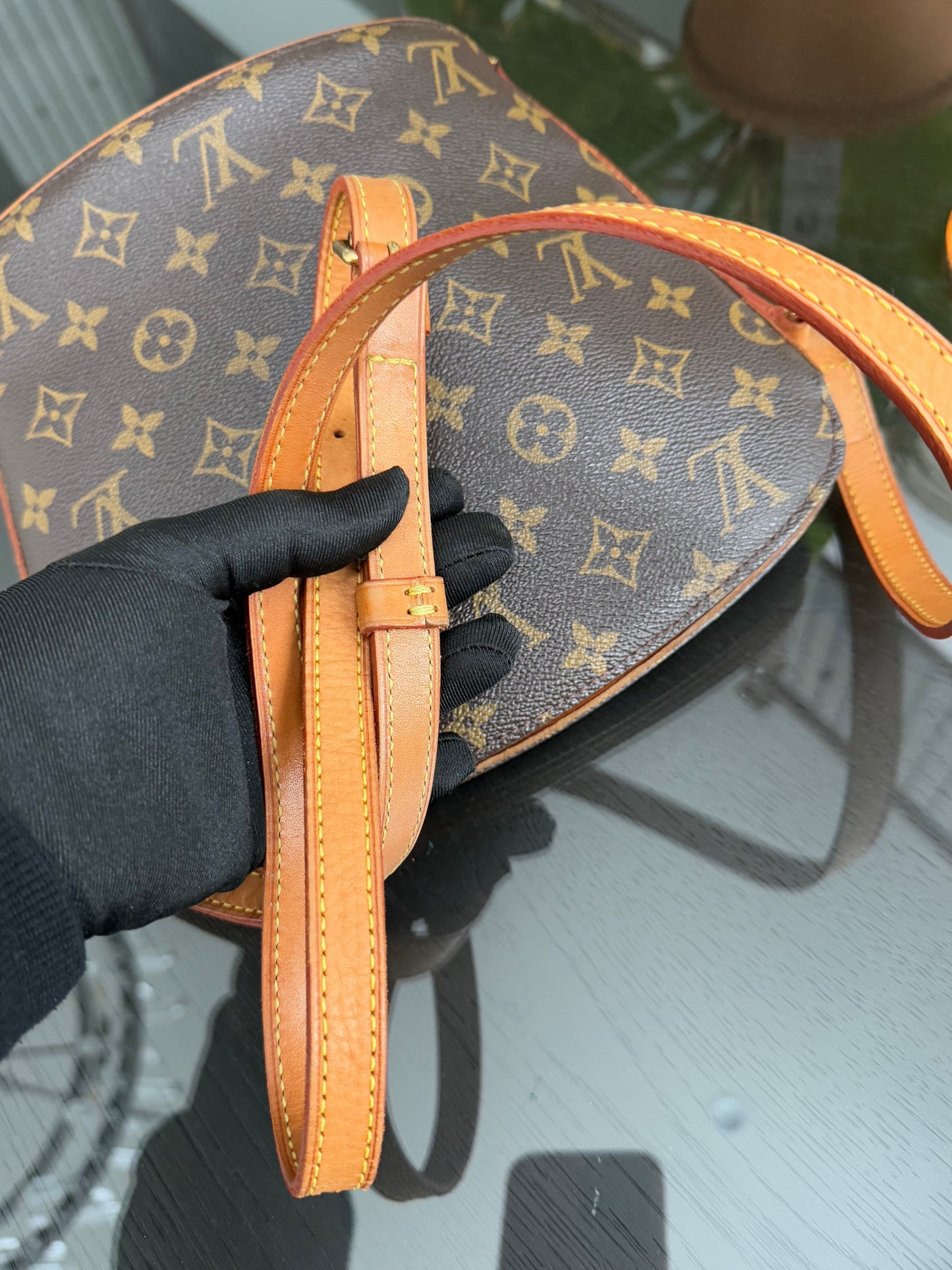 Drouot Crossbody -
π
Year: 2001