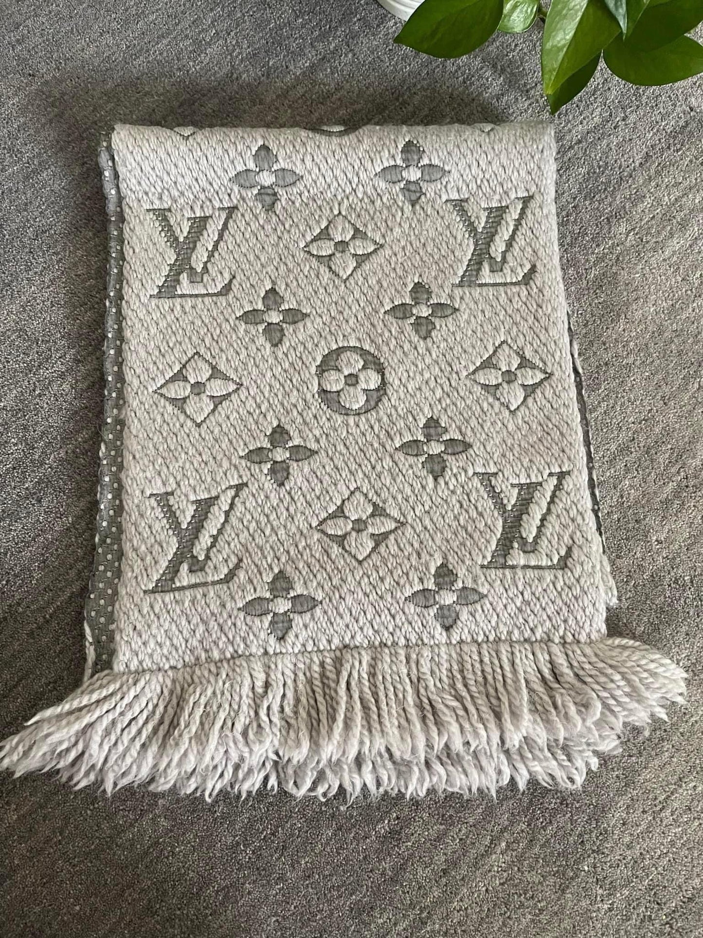 Logomania Grey Wool Scarf