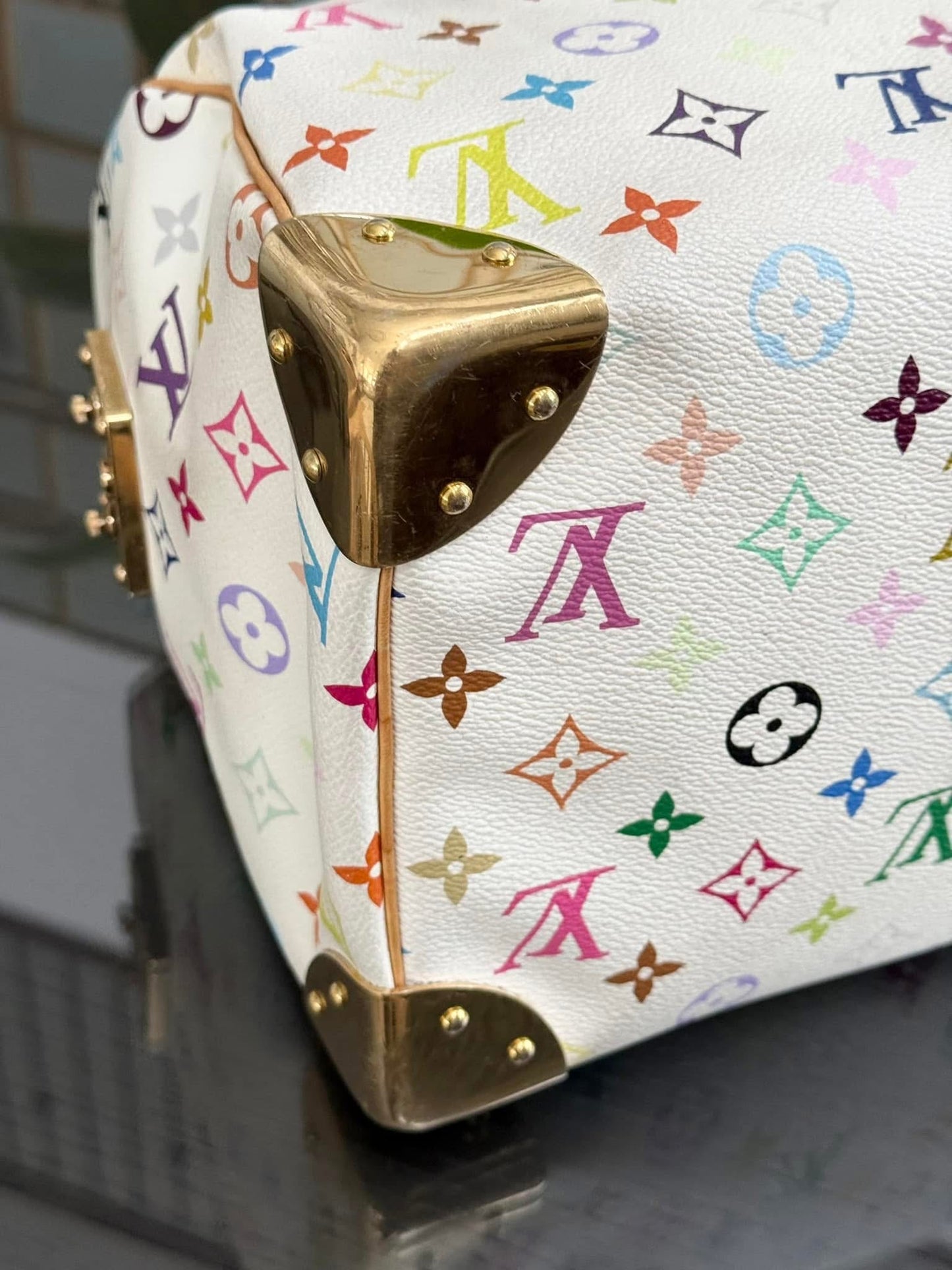 Multicolor Speedy 30 with Dustbag, clochette and keys π π
Year: 2007