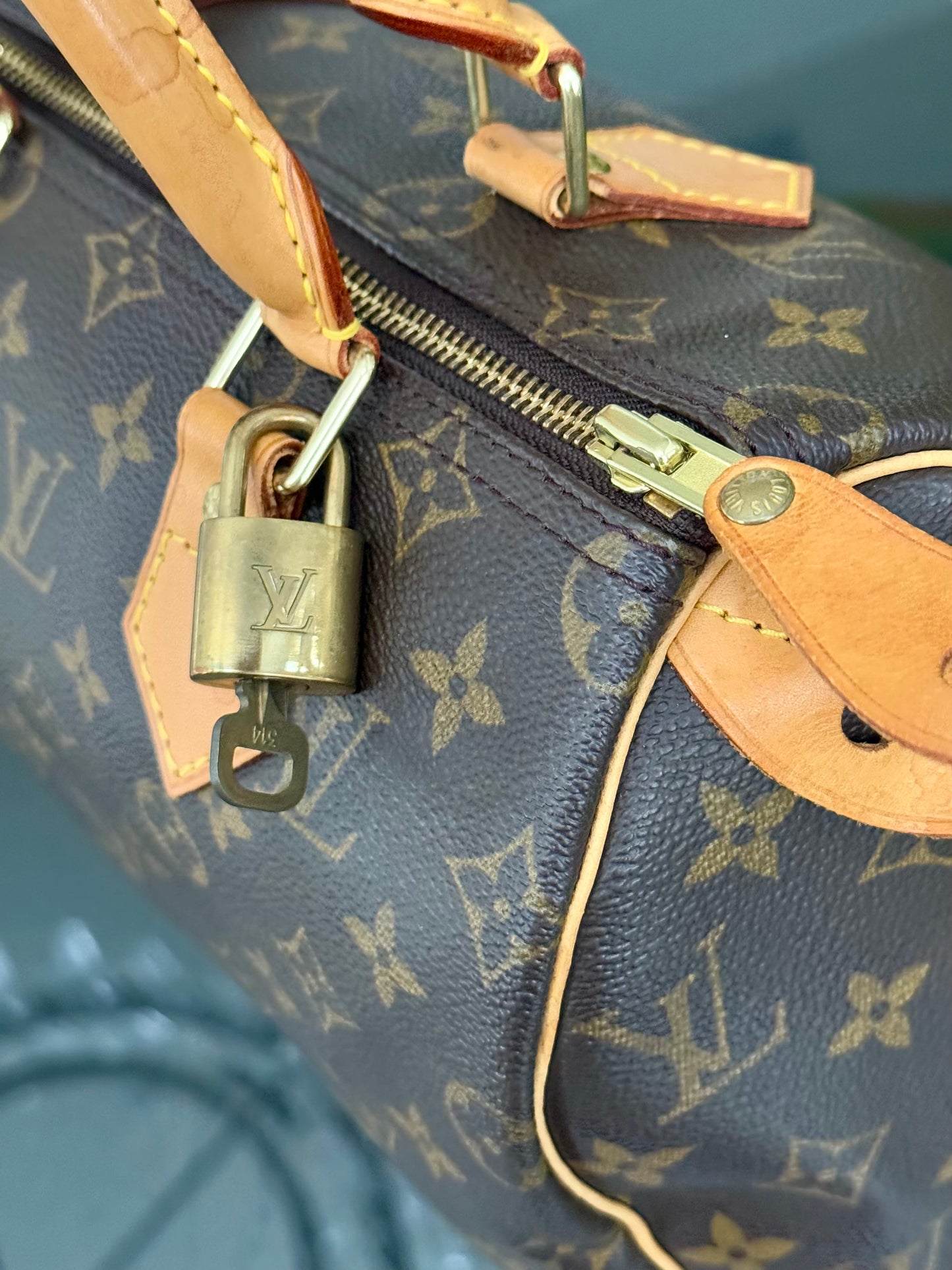 Speedy 25 with 🔐 Lock and Key 🌷Year: 1999