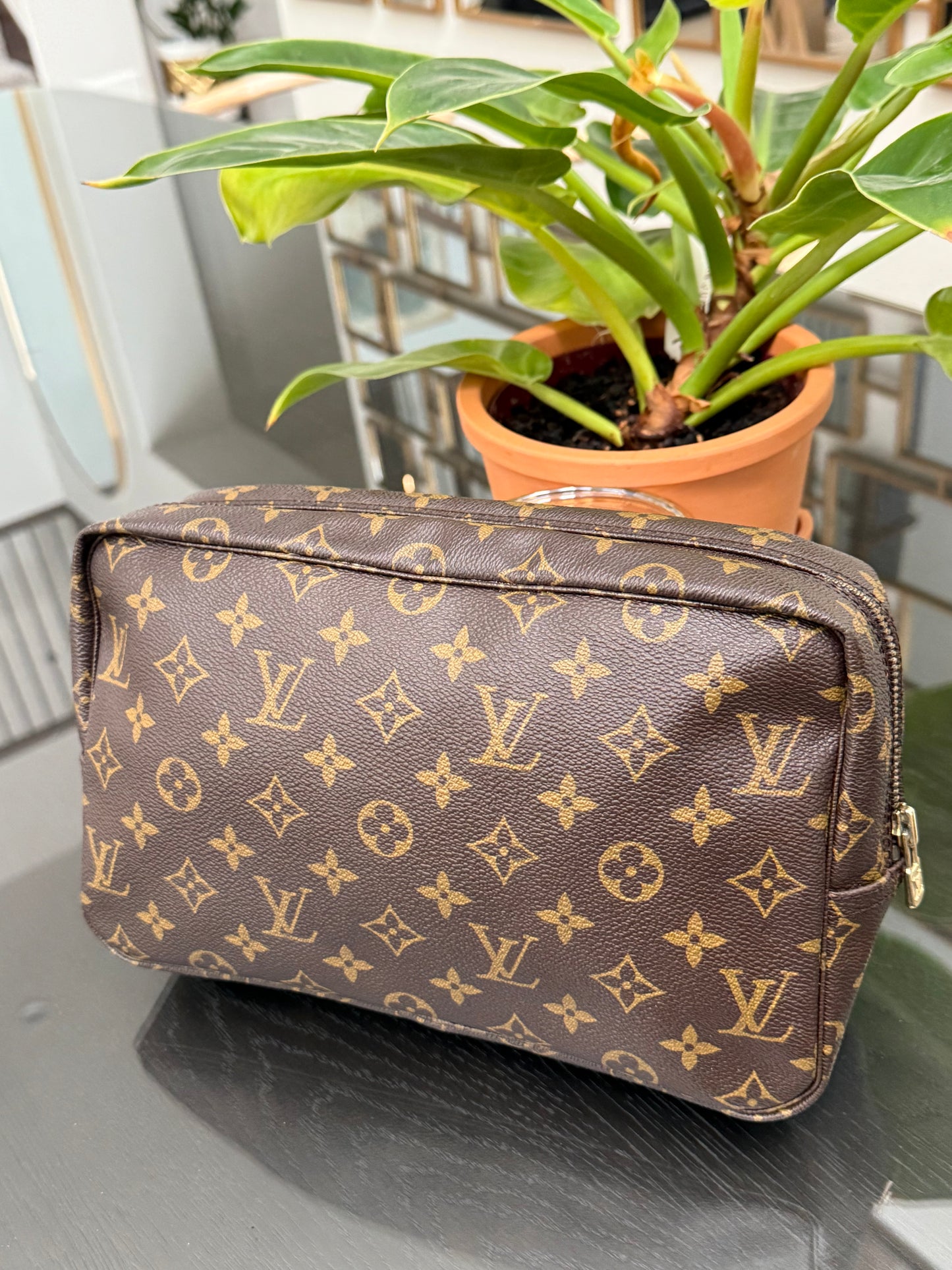 Trousse 28 -Year 1987