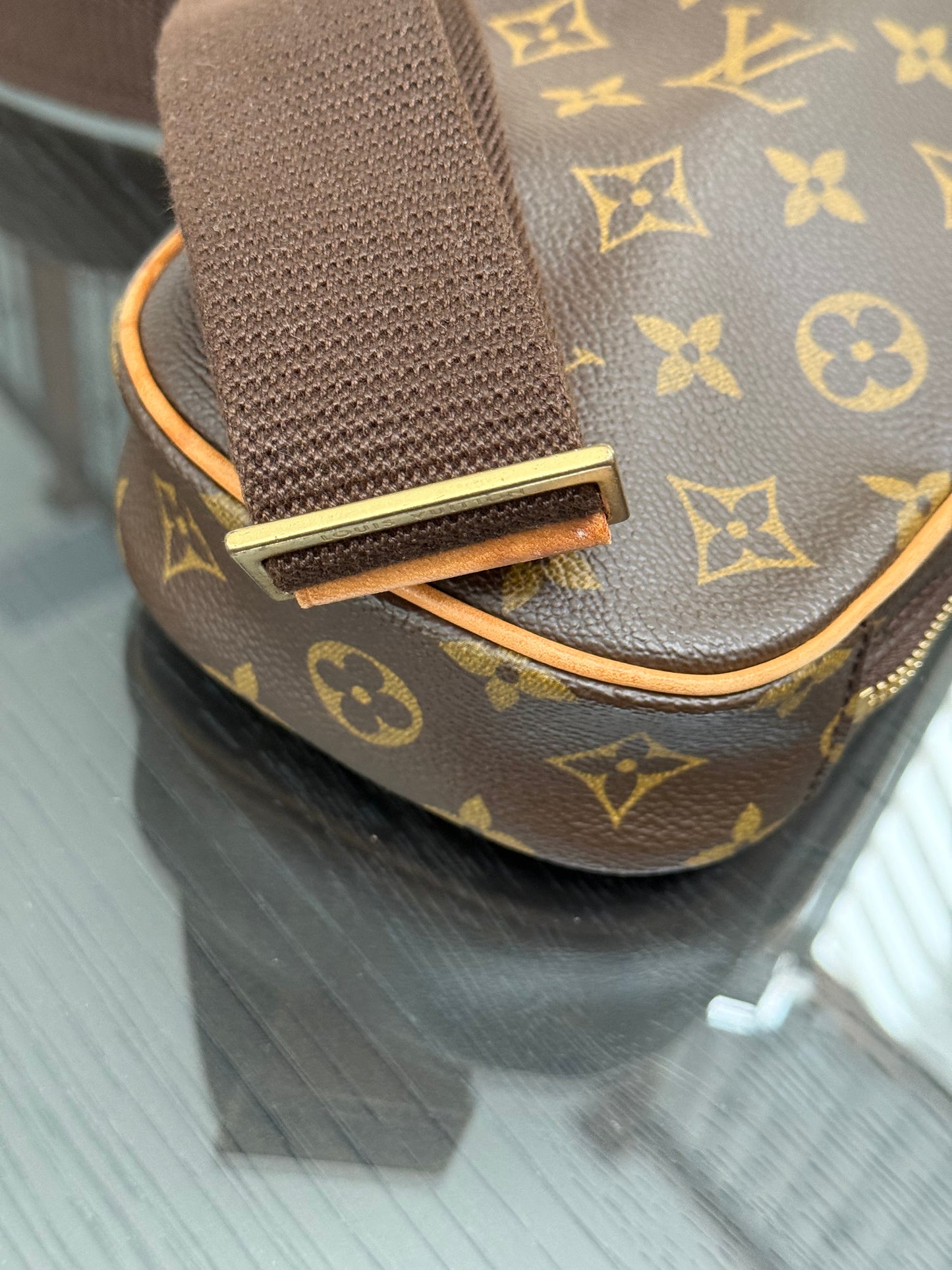 Pochette Gange -Year: 2004