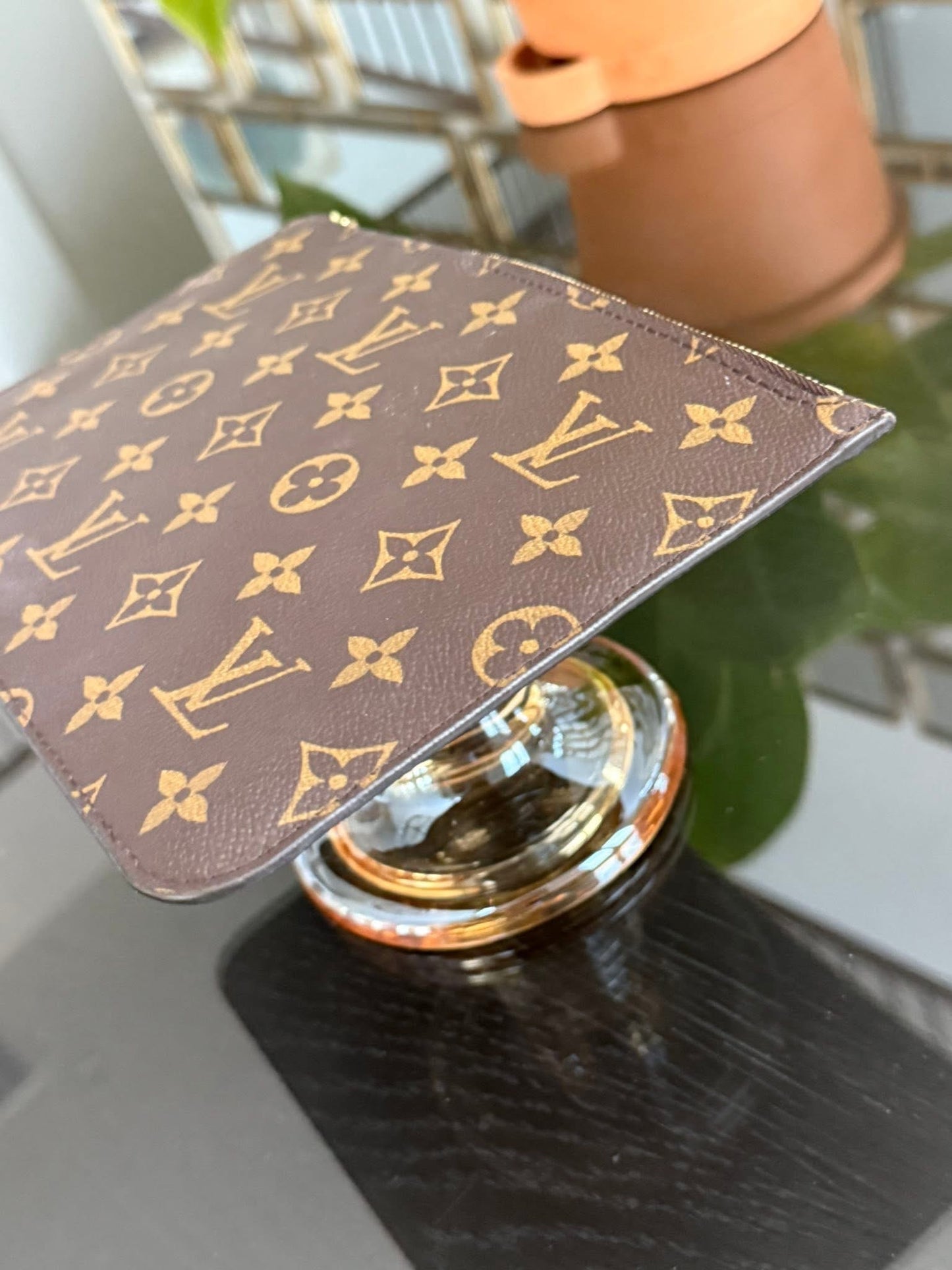 Neverfull MM/GM Pouch in beige 🗓️ Year: 2016