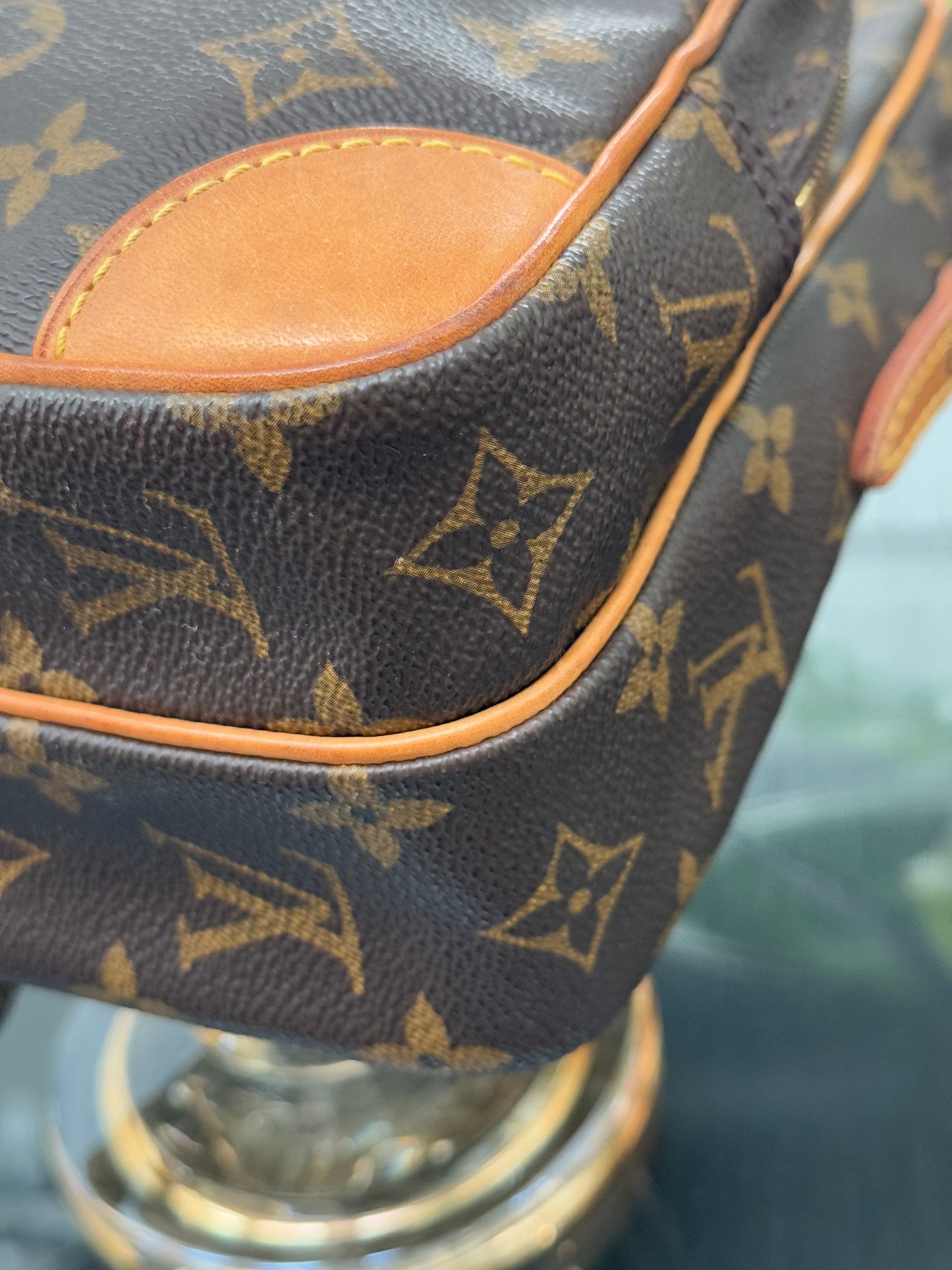 Amazon Crossbody Bag -Year: 1997