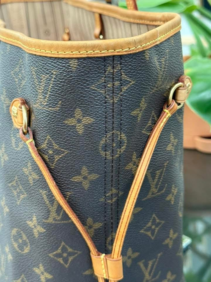 Neverfull MM with Dustbag π
Year: 2007