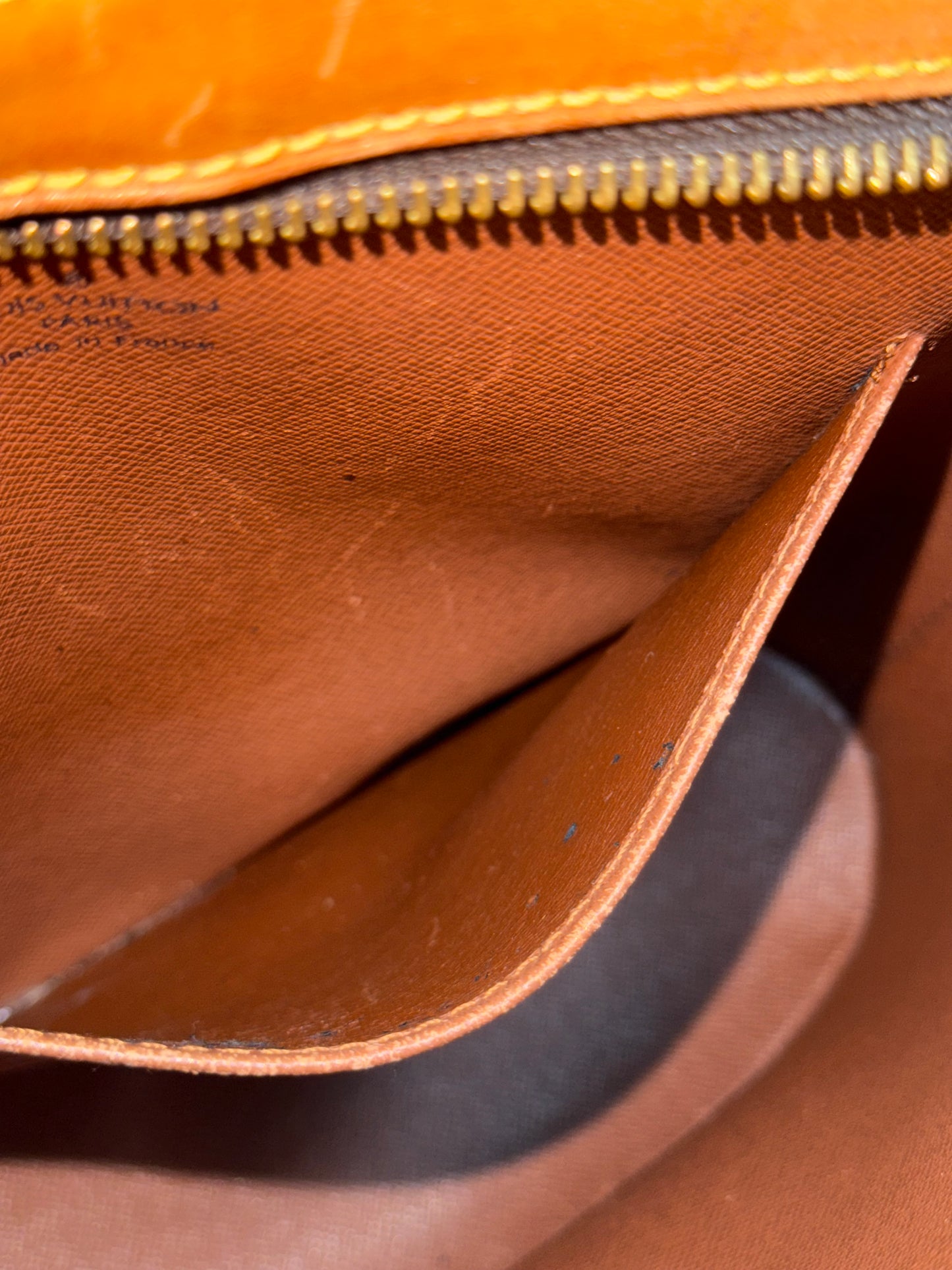 Drouot Crossbody
π
Year: 1996