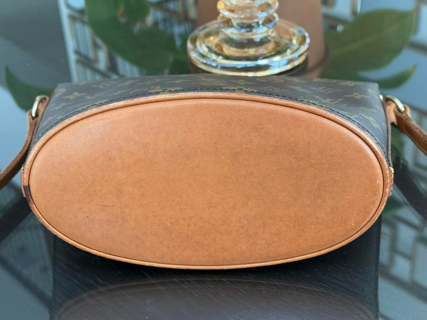Drouot Crossbody
π
Year: 2001