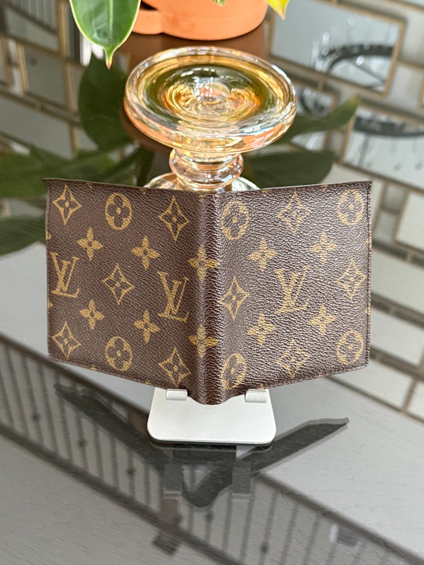Vintage Monogram Mens Bifold Wallet ๐๏ธ Year: Pre Date