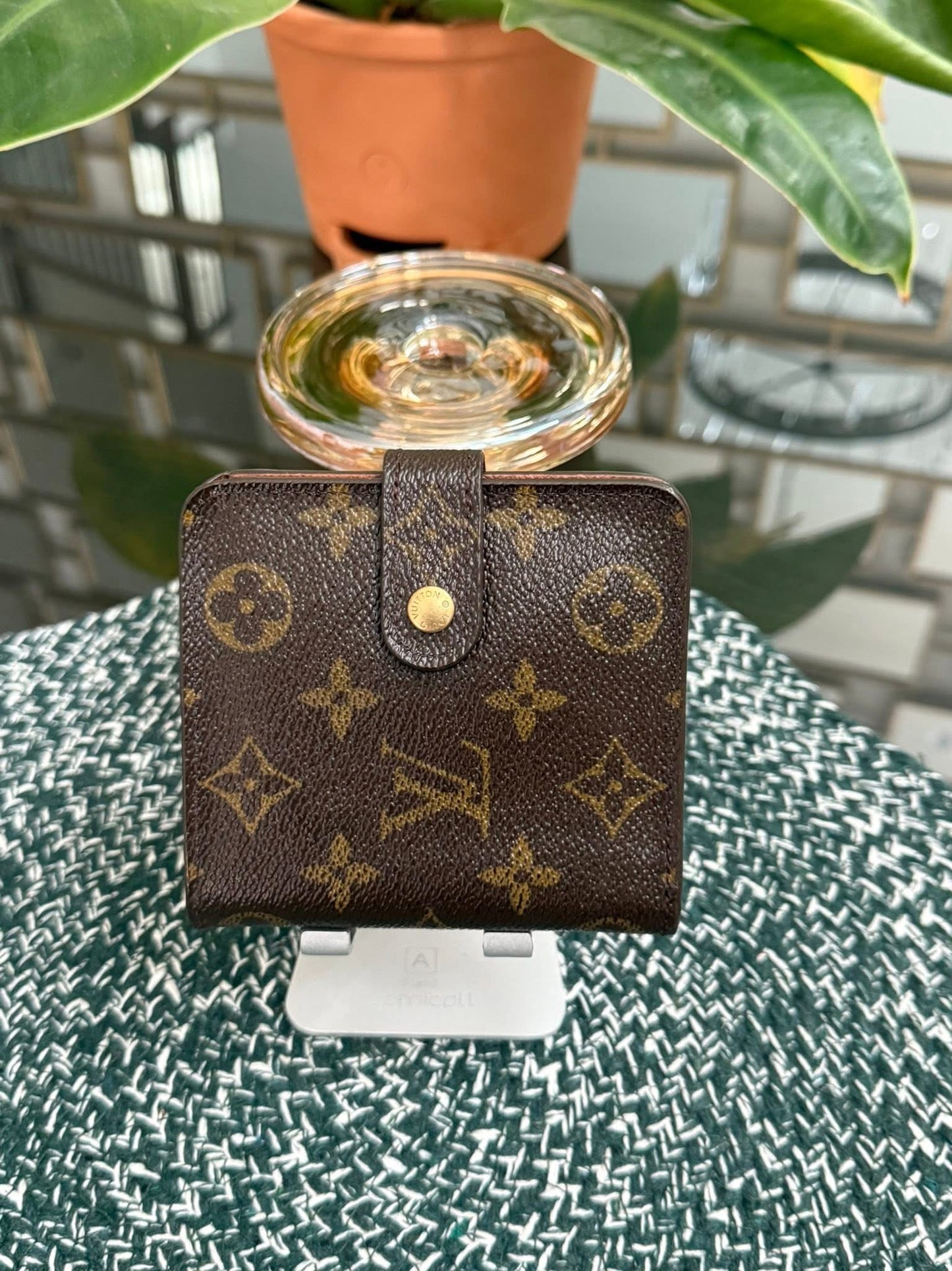 Monogram Zip Around Compact Wallet ๐๏ธ Year: 1999