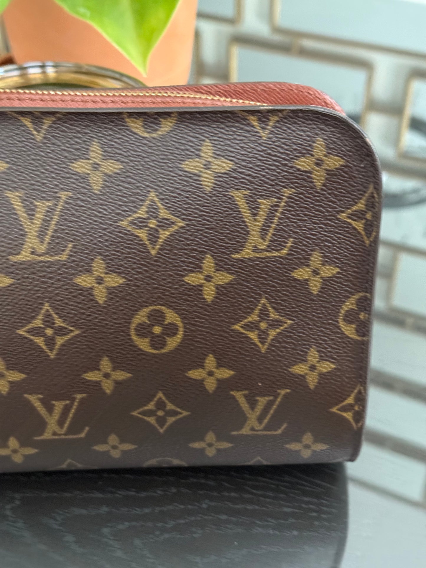 Orsay Clutch -
🗓️ Year: 2000