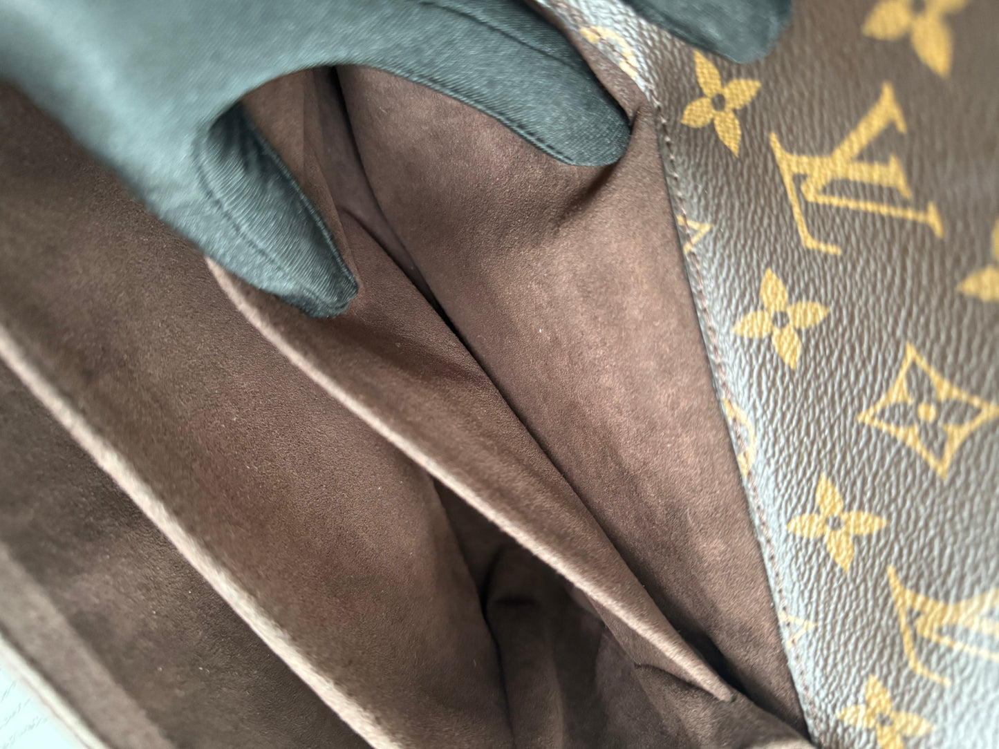 Pochette Metis with Box, Dustbag and Paper bag -Microchip & Authenticed