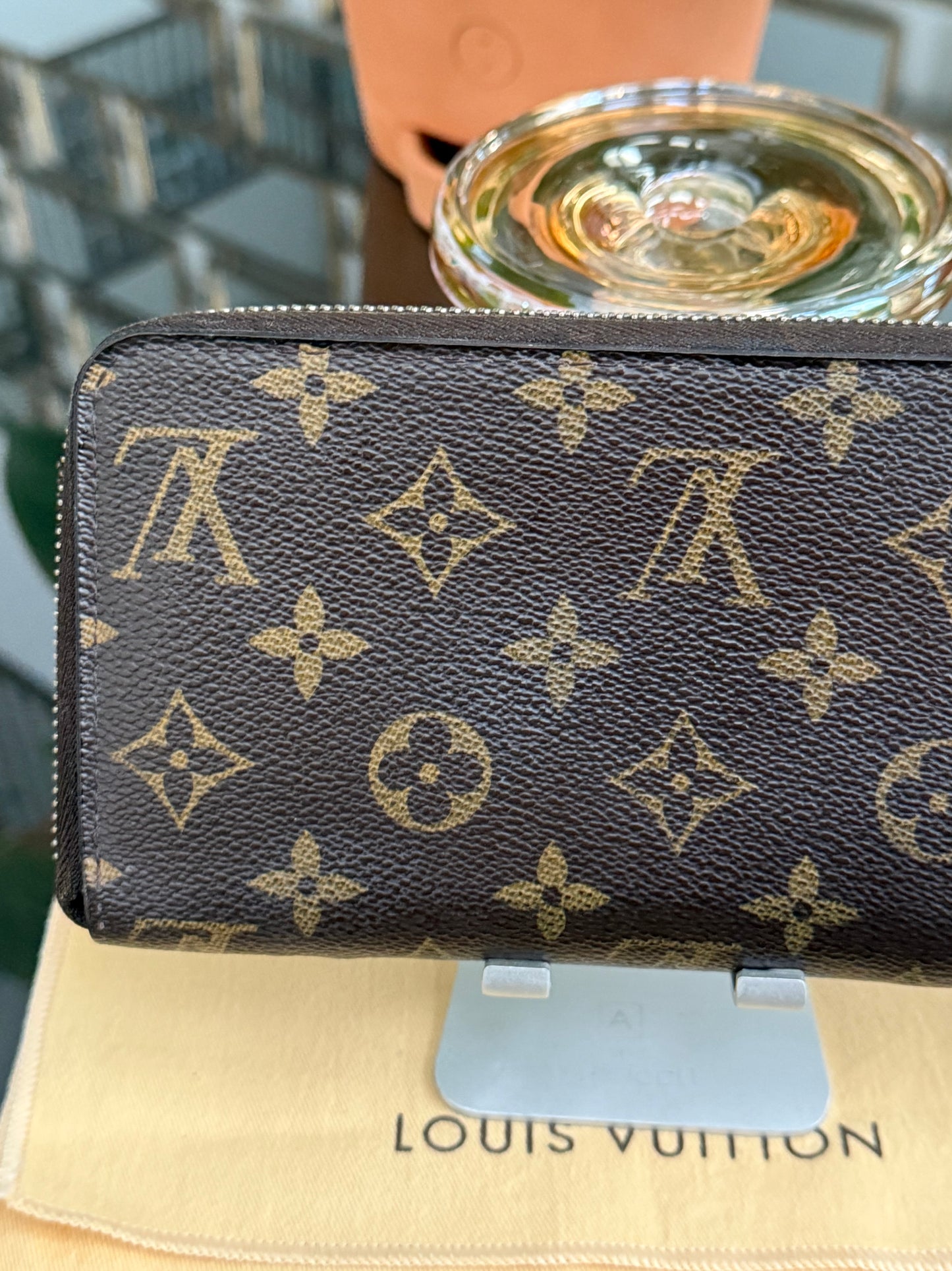 Monogram Zippy Long Wallet with Dustbag 🗓️ Year: 2006