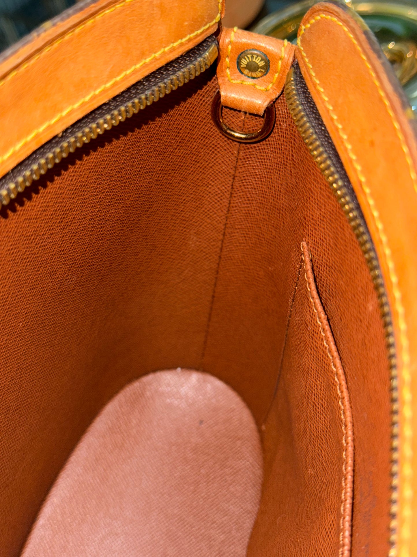 Drouot Crossbody
π
Year: 2000