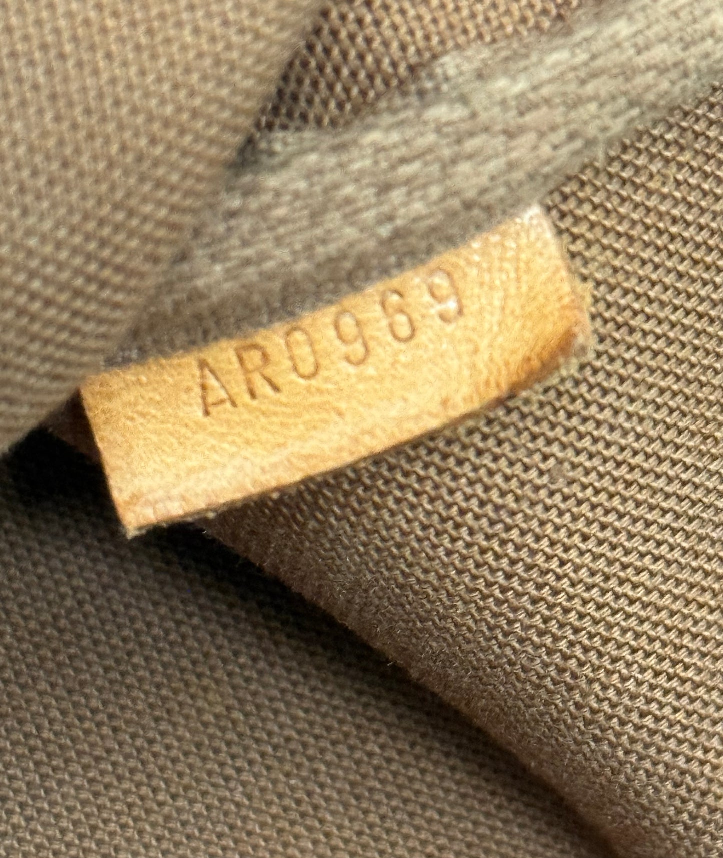 Pochette Accessories - ๐
Year: 1999
