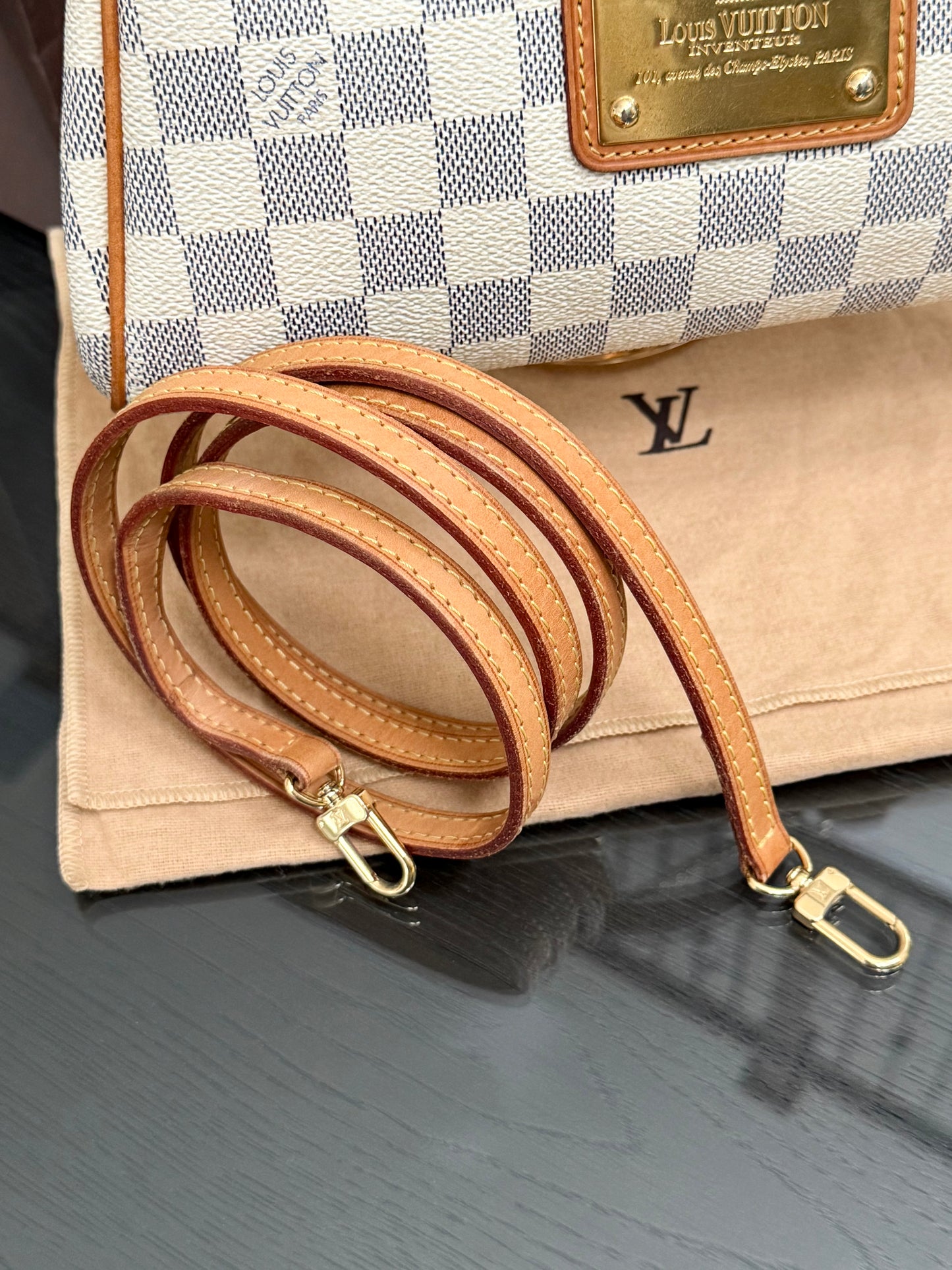 Eva Clutch in Azur with Dustbag , box and Paper bag 🗓️ Year: 2011