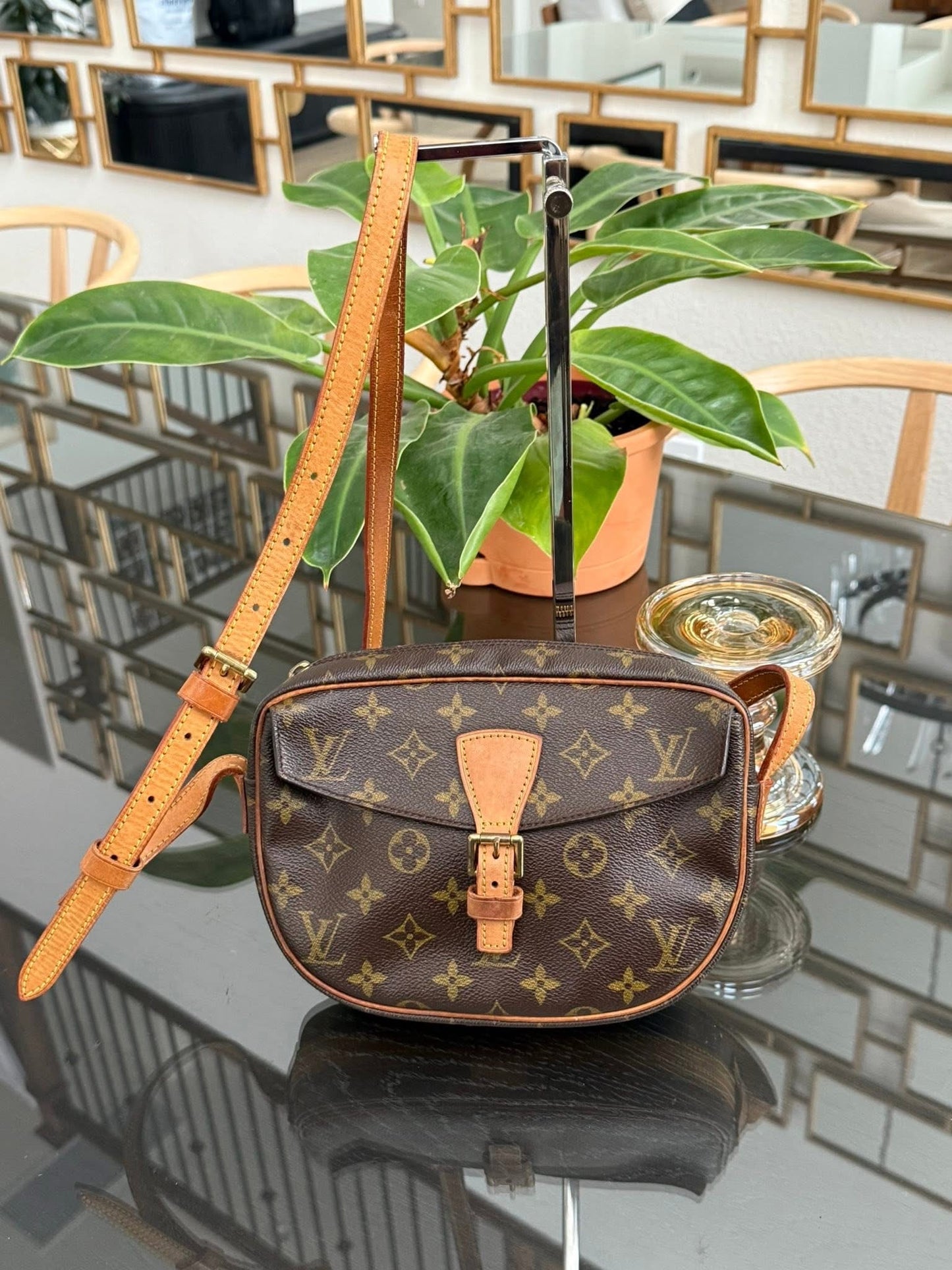Jeaunefille PM Crossbody - π
Year: 1995