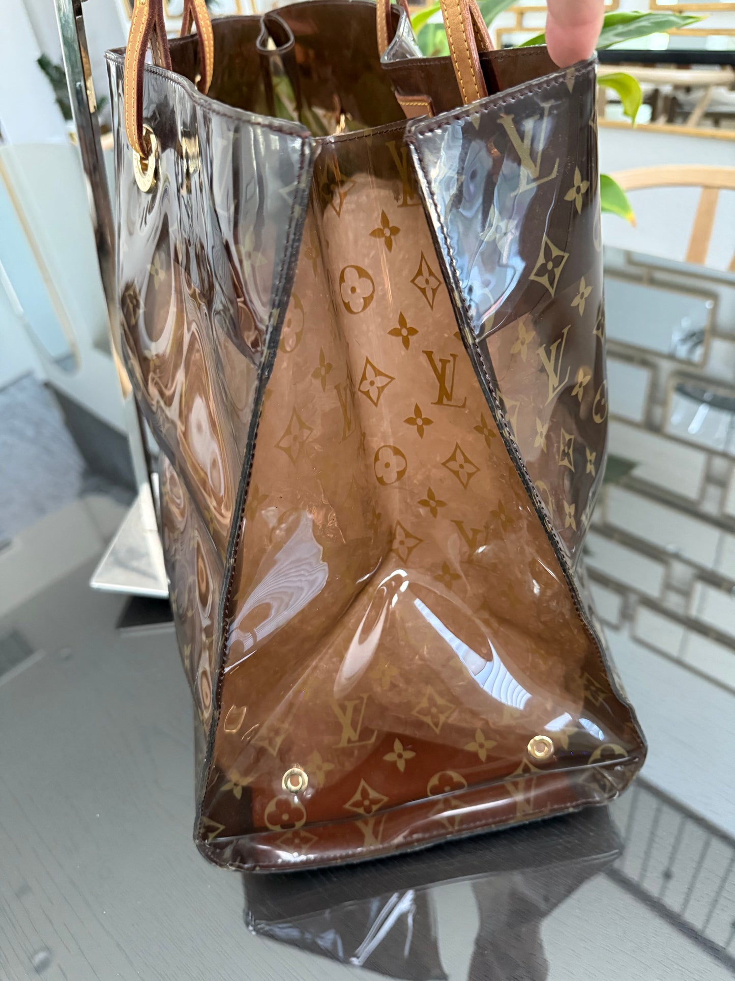 Clear Monogram Vinyl Cabas Cruise GM Tote- ๐
Year: 2000