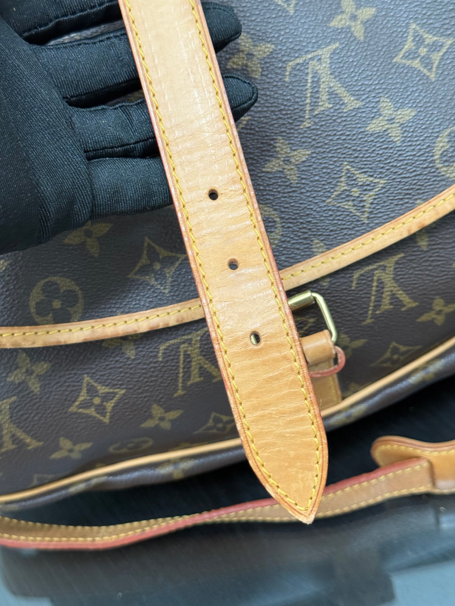 Saumur 35 Crossbody -๐๏ธ Year: 1992