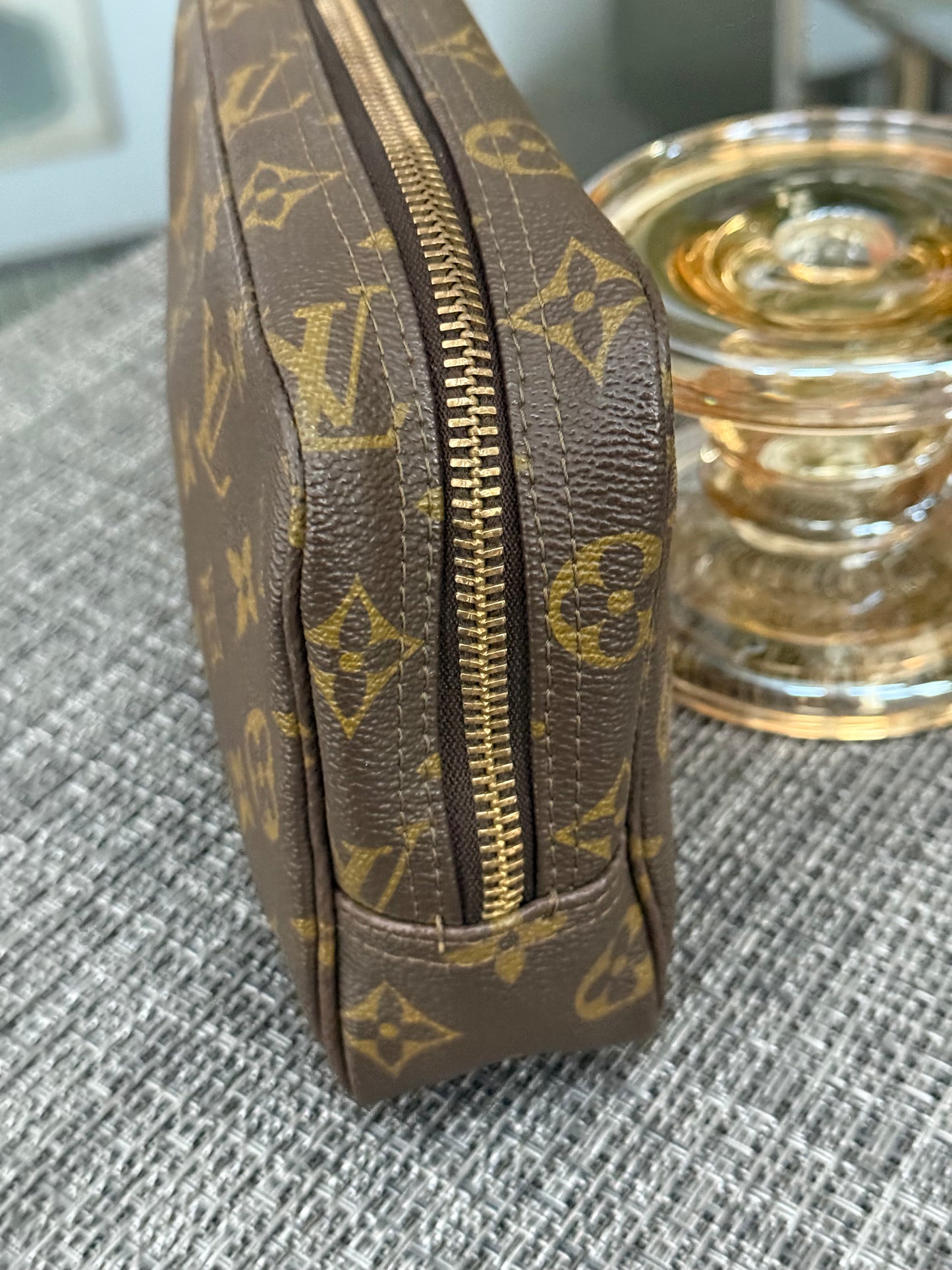 Trousse 18 -Pre Date Code