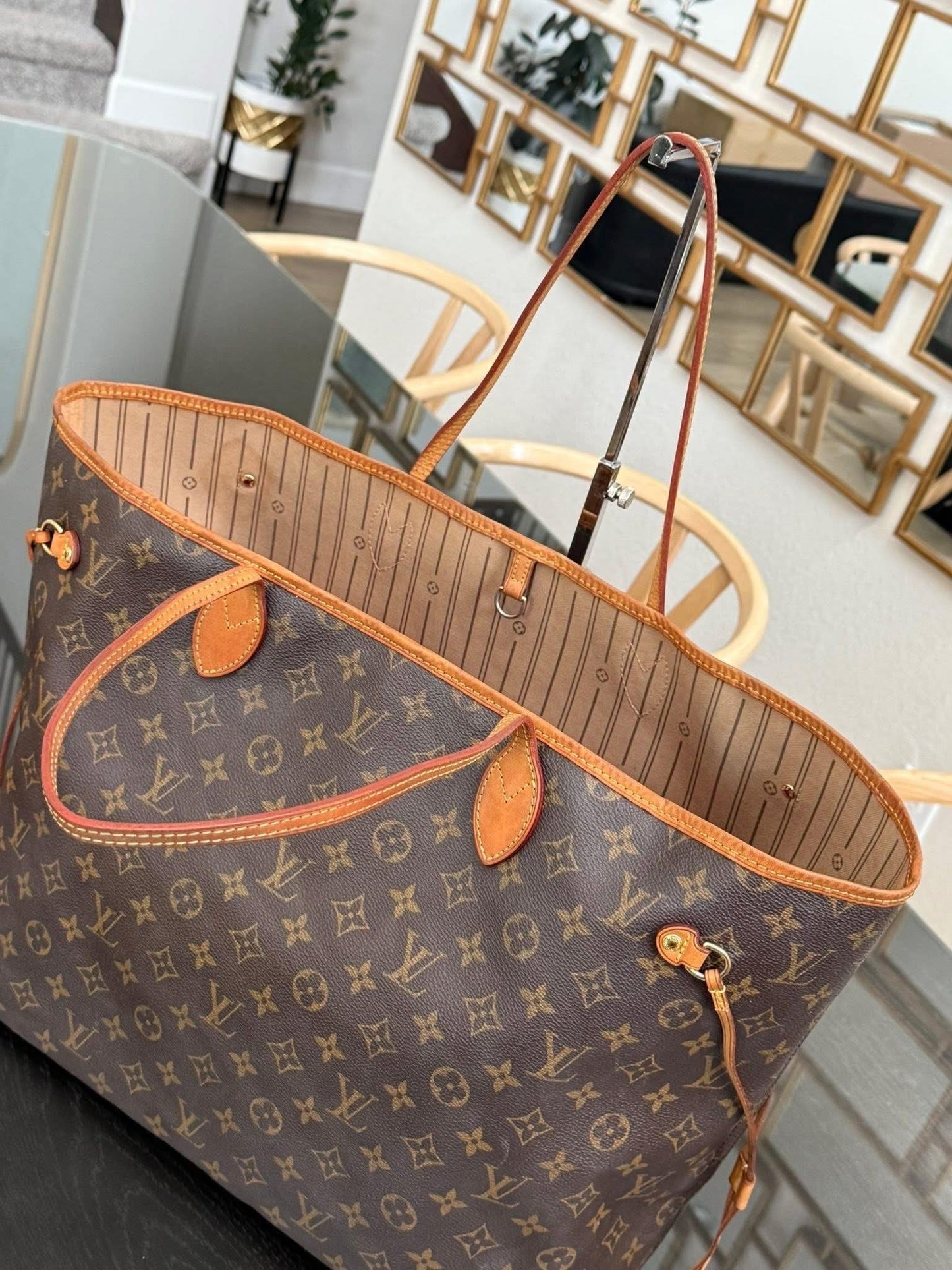 Neverfull GM with Dustbag and Insert Organizer 🗓️ Year: 2008