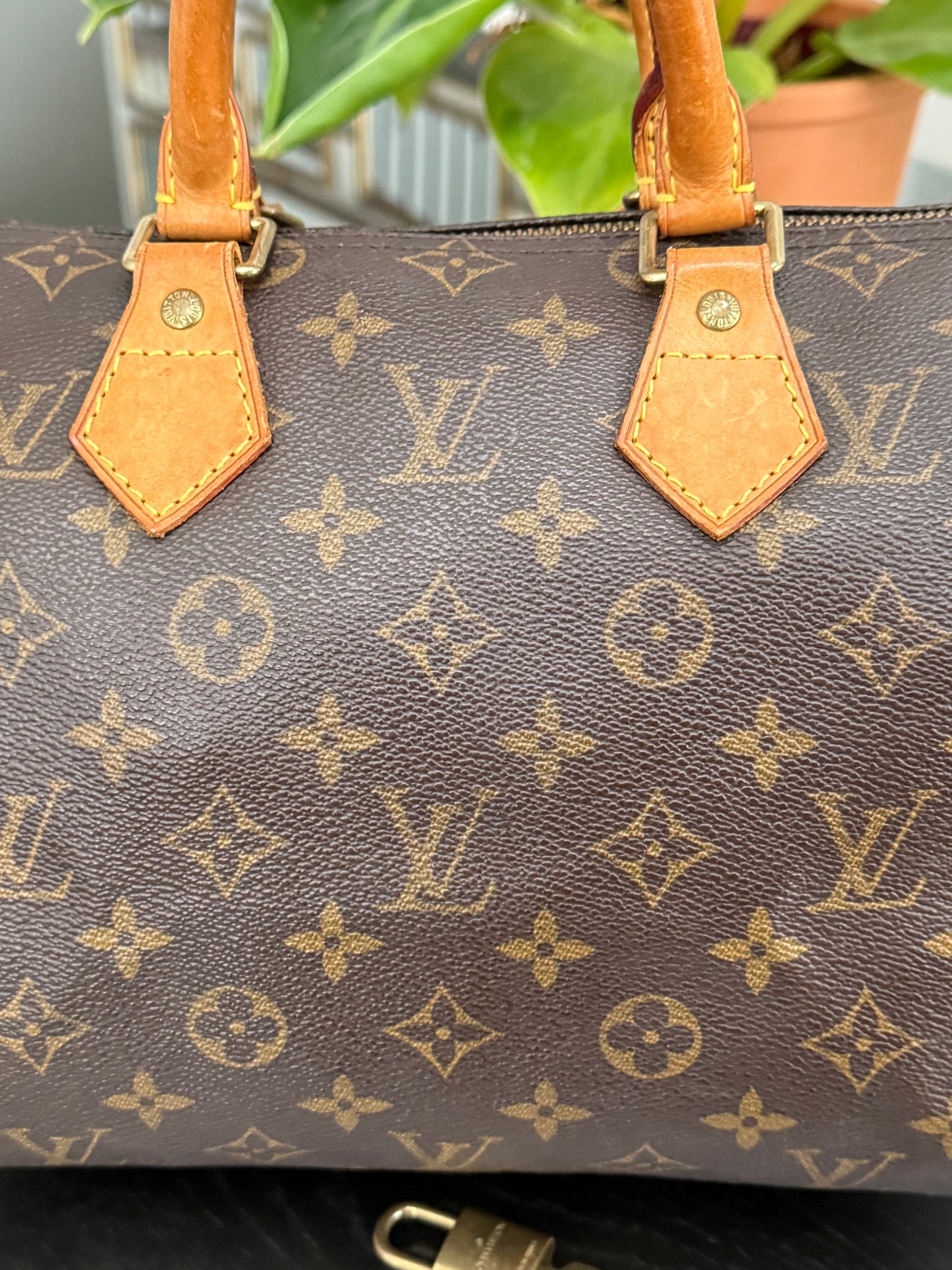 Speedy 25 with 🔐 Lock and Key 🌷Year: 2002