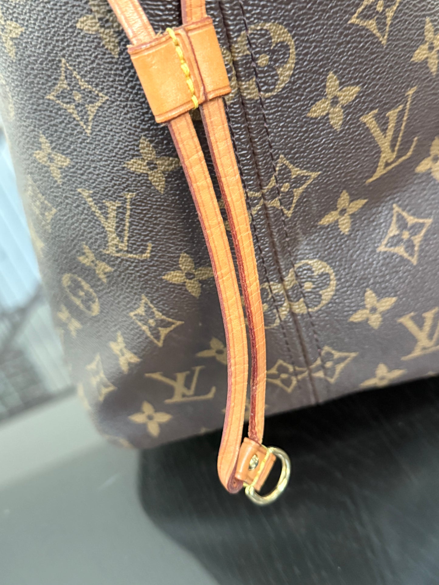 Neverfull GM in Peony with Dustbag 🗓️ Year: 2016