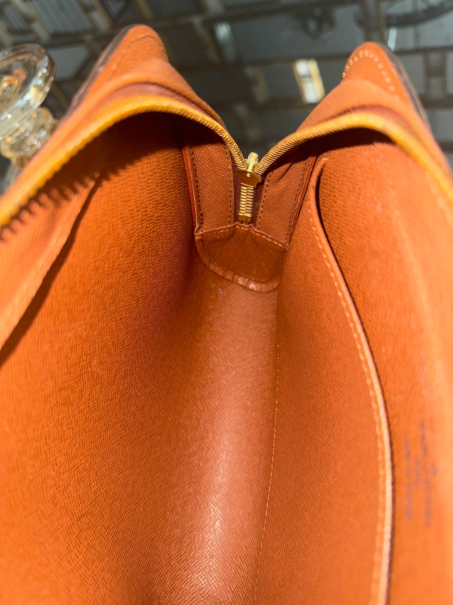 Orsay Clutch
๐๏ธ Year: 1995