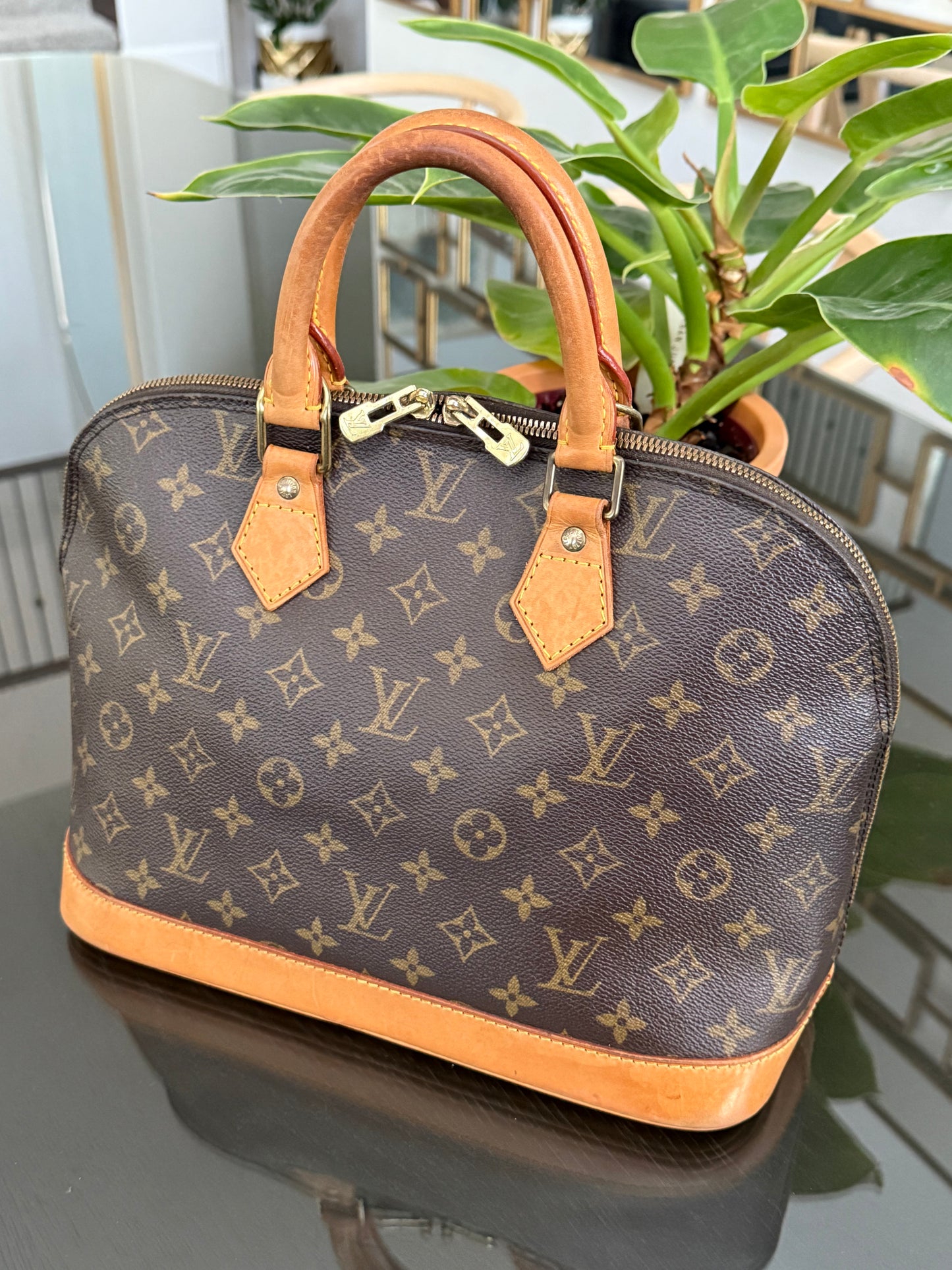Alma PM in Monogram- 🗓️ Year: 1995