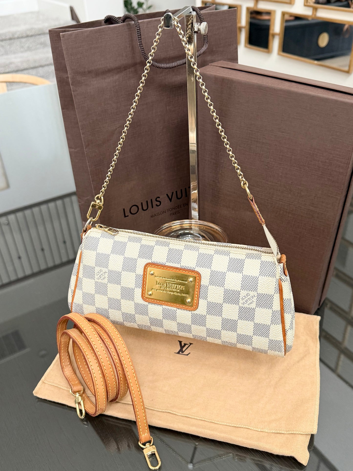 Eva Clutch in Azur with Dustbag , box and Paper bag 🗓️ Year: 2011