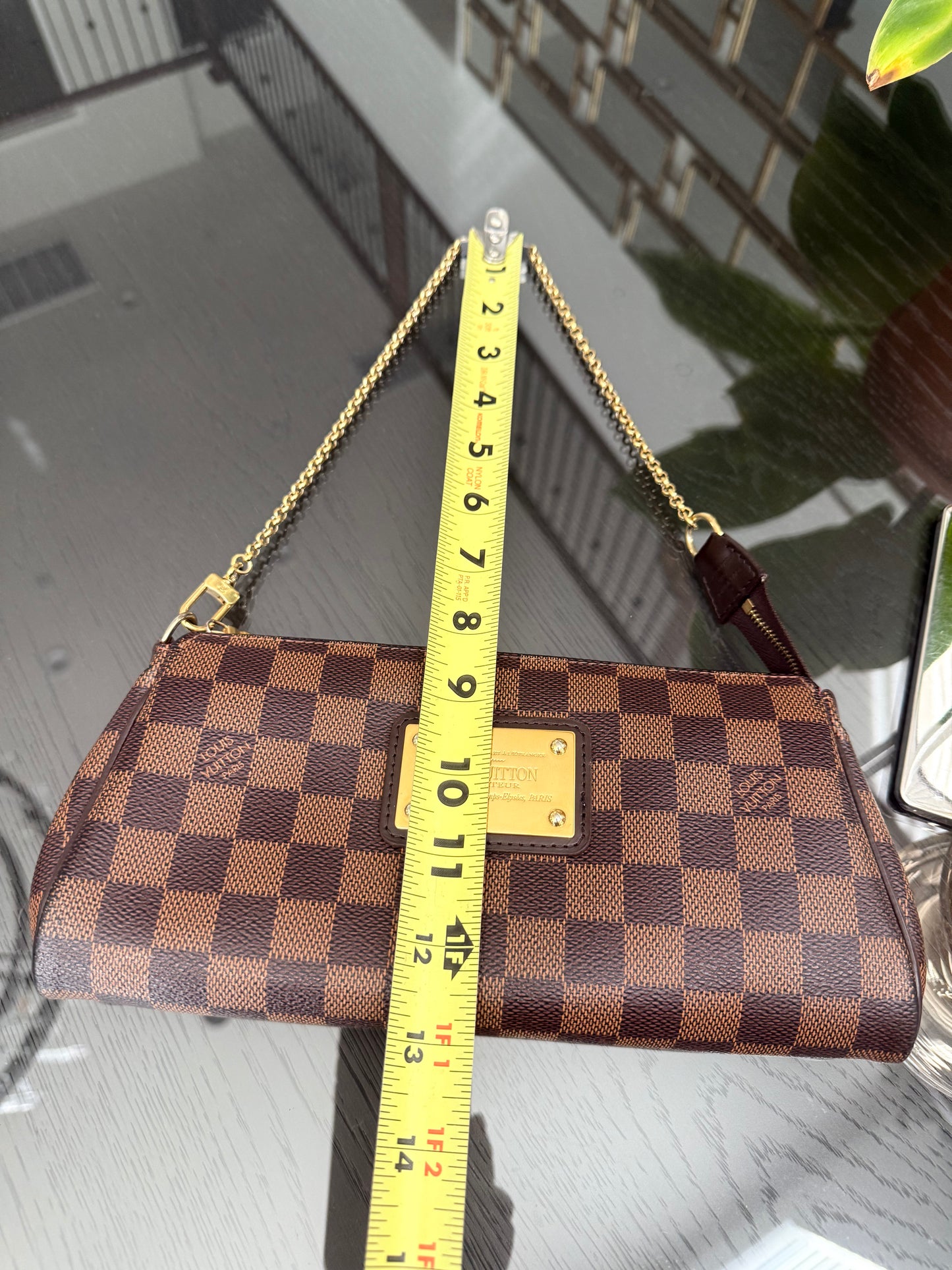 Eva Clutch in DE with Dustbag,Box and Paper bag
๐๏ธ Year: 2015