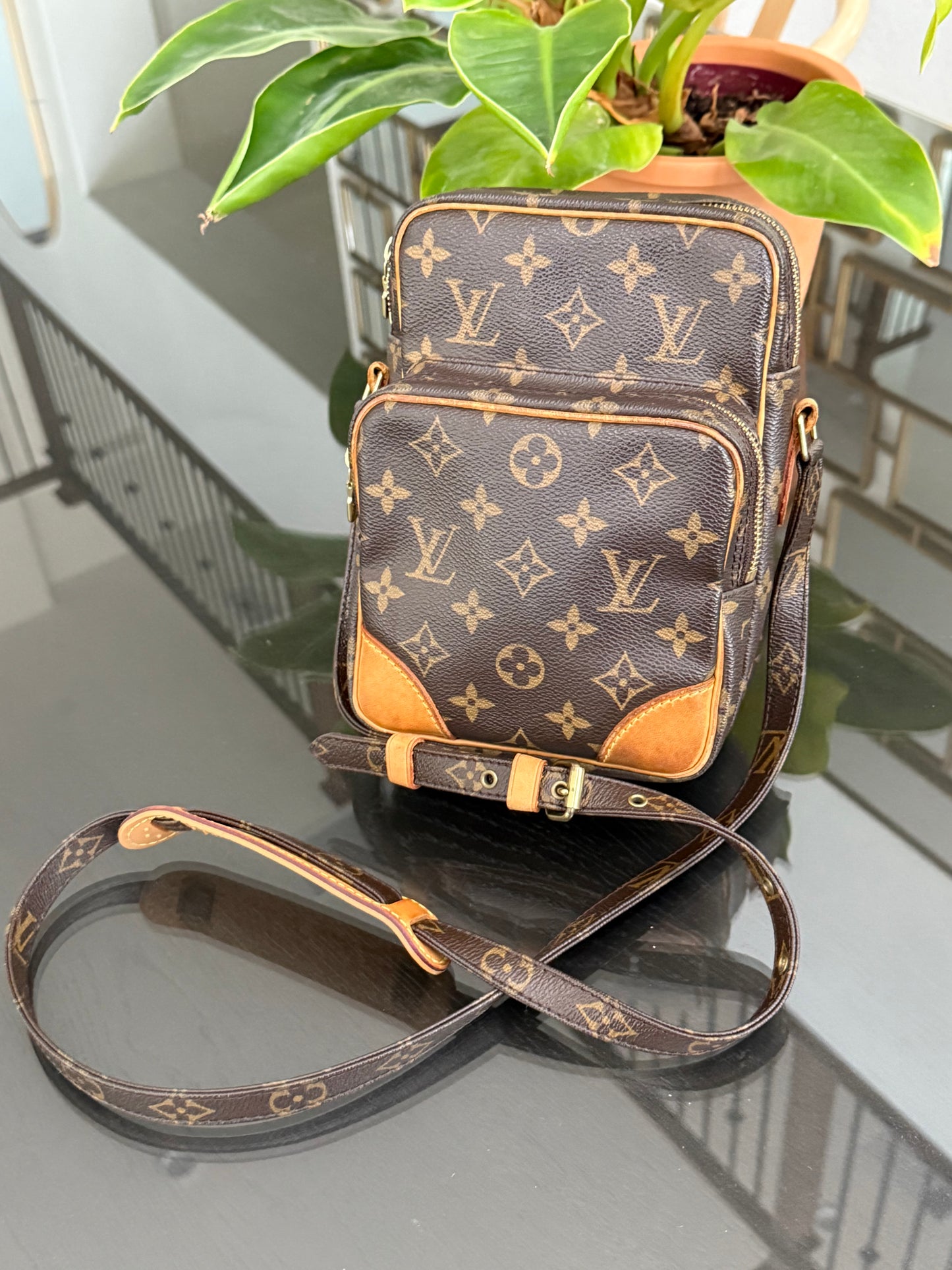 Amazon Crossbody Bag -Year: 2007