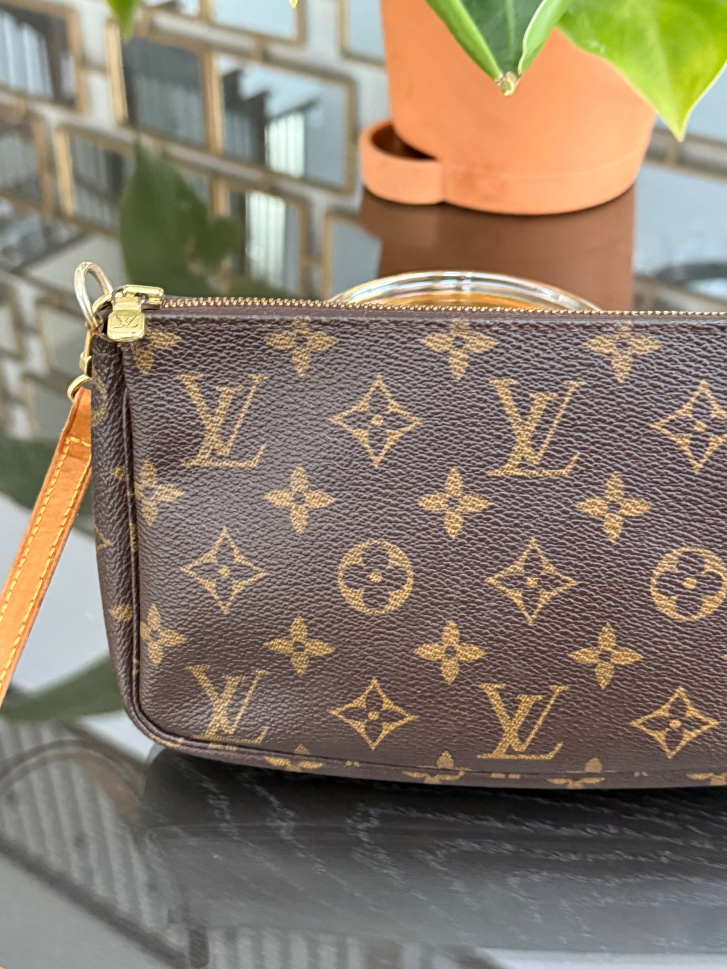Pochette Accessories with Crossbody Strap - π
Year: 1999