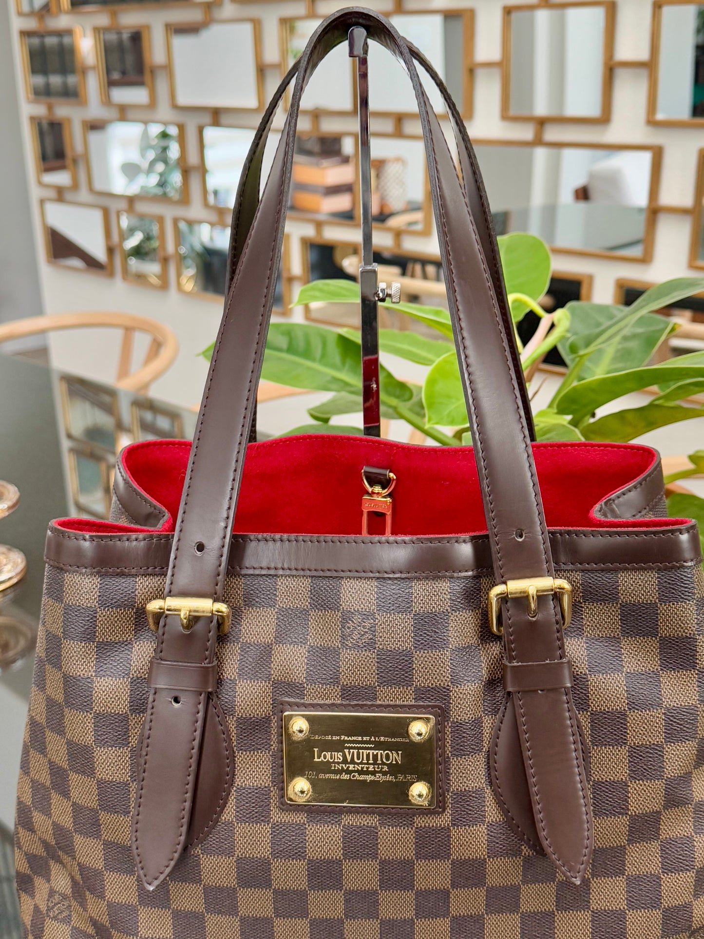 Hampstead MM DE with Insert Organizer and Paper bag
๐๏ธ Year: 2003