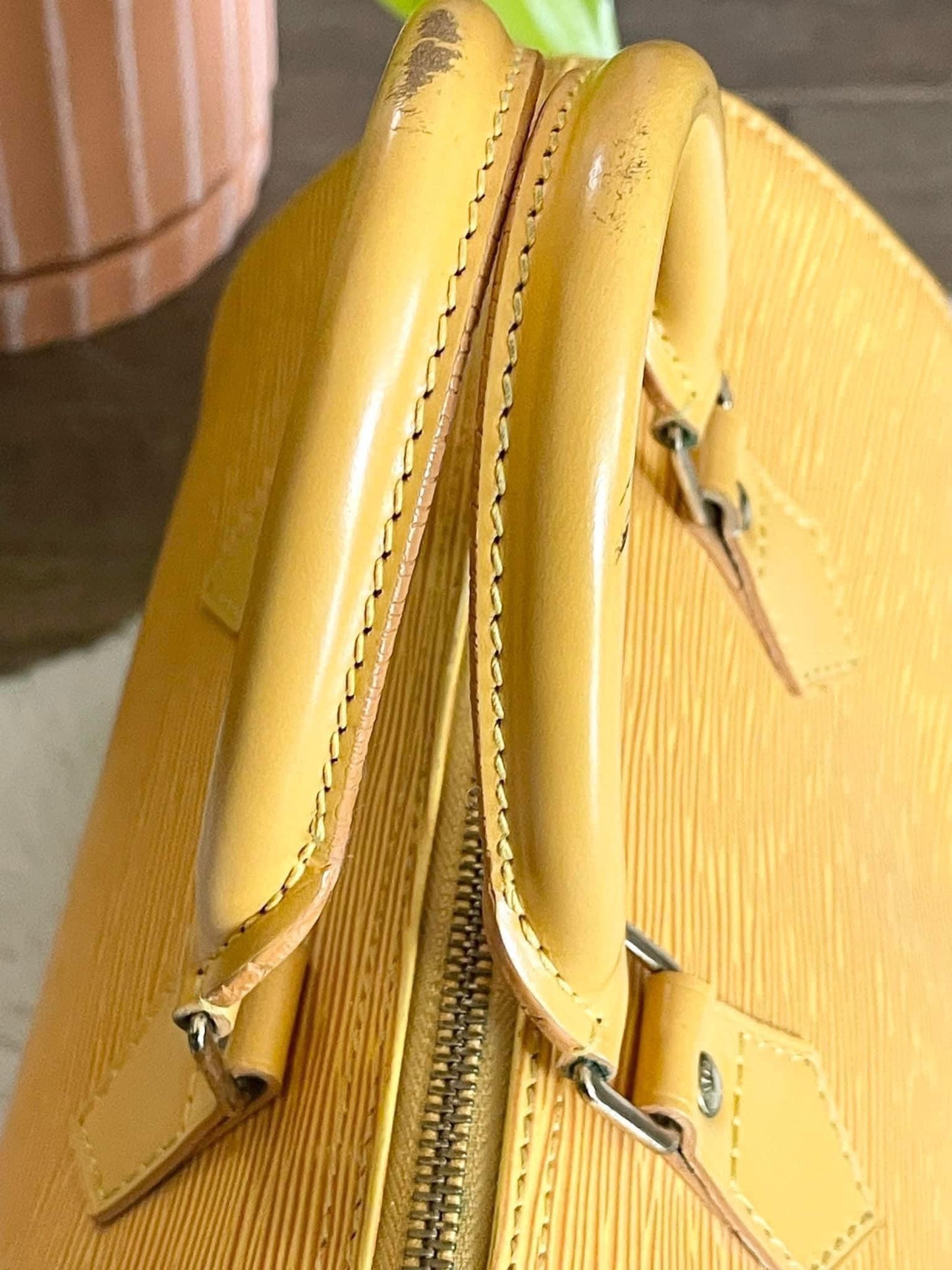 Epi Speedy 25 in Tassel Yellow -Year: 1994